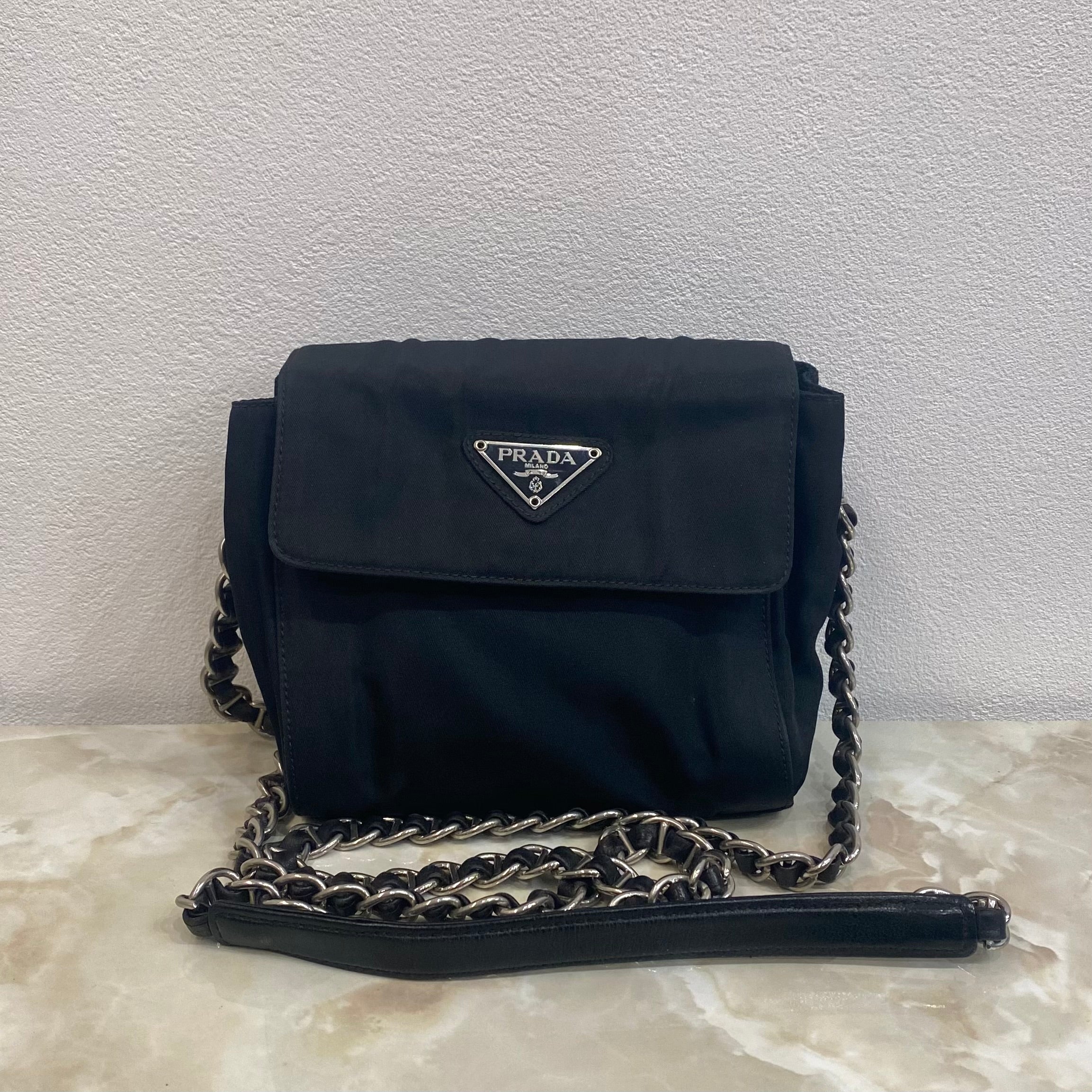 PRADA テスート ショルダーバッグ