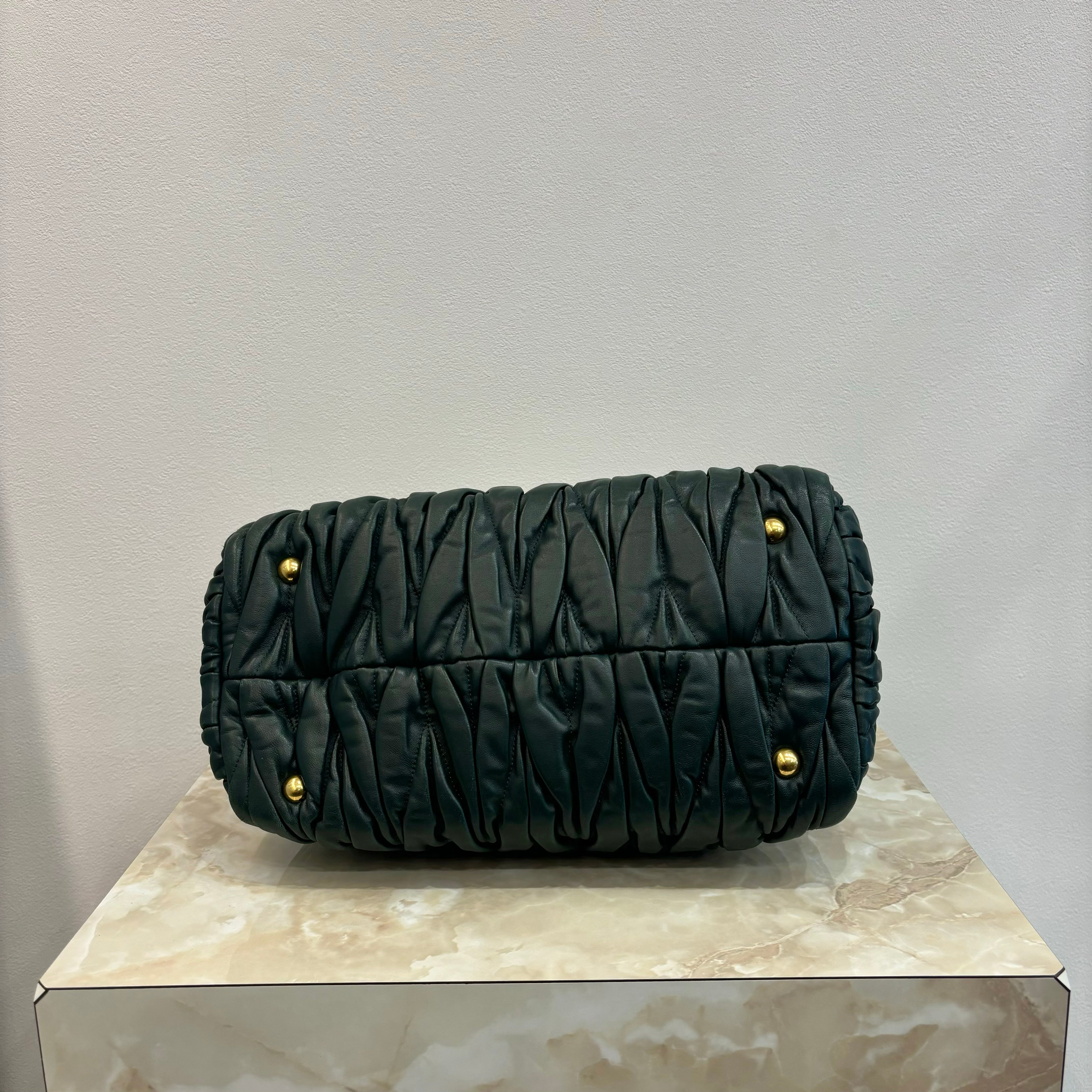 MIUMIU 2wayショルダーバッグ