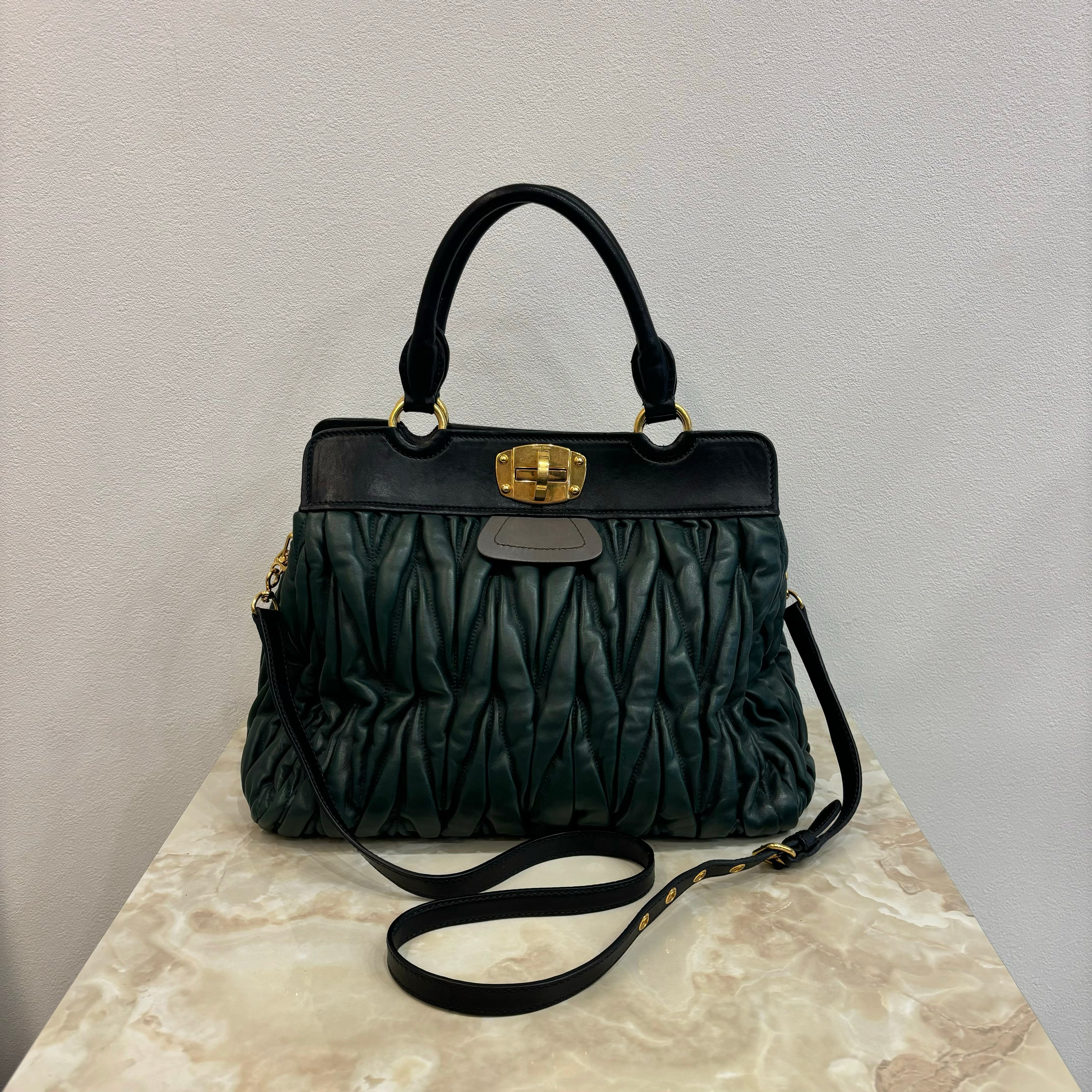 MIUMIU 2wayショルダーバッグ