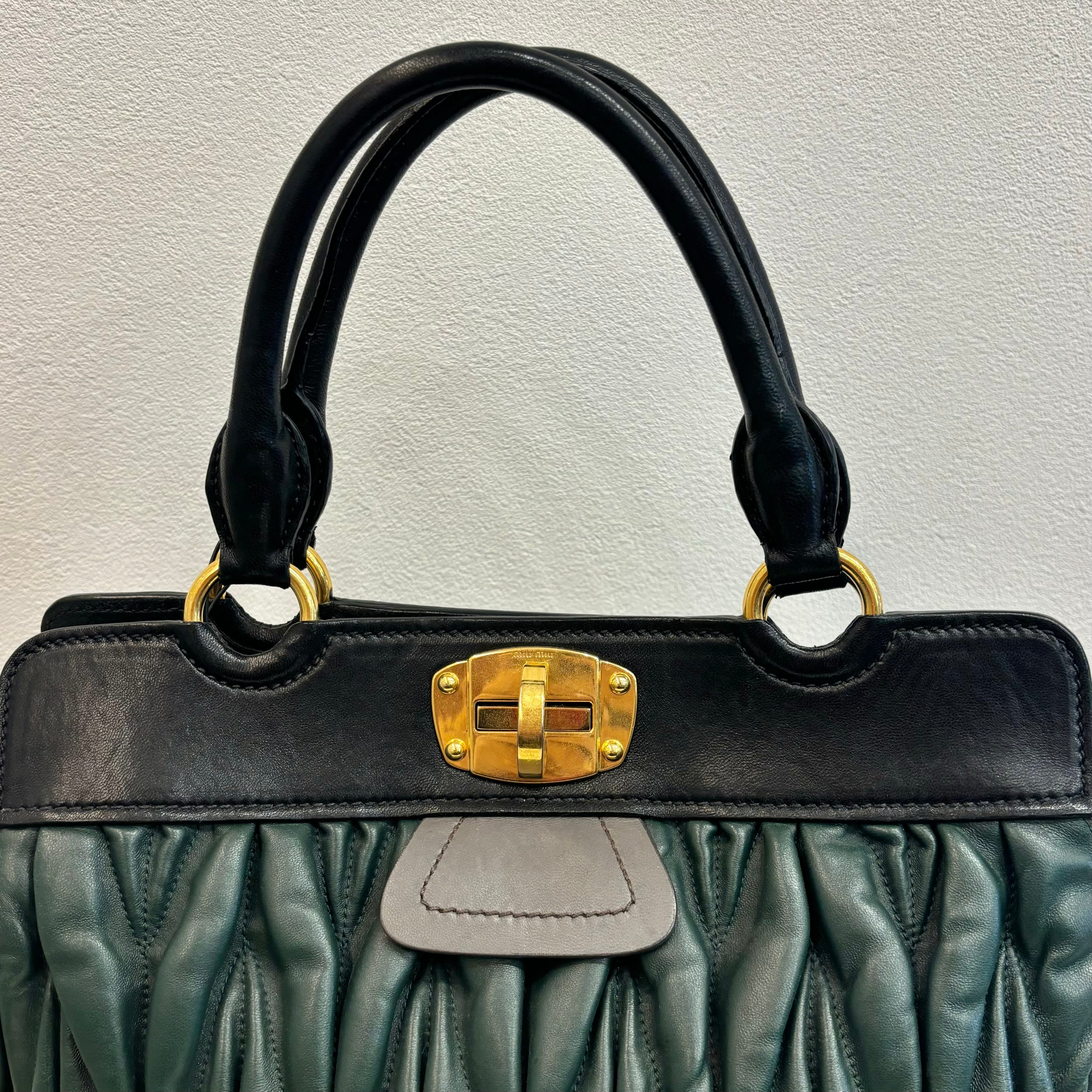 MIUMIU 2wayショルダーバッグ