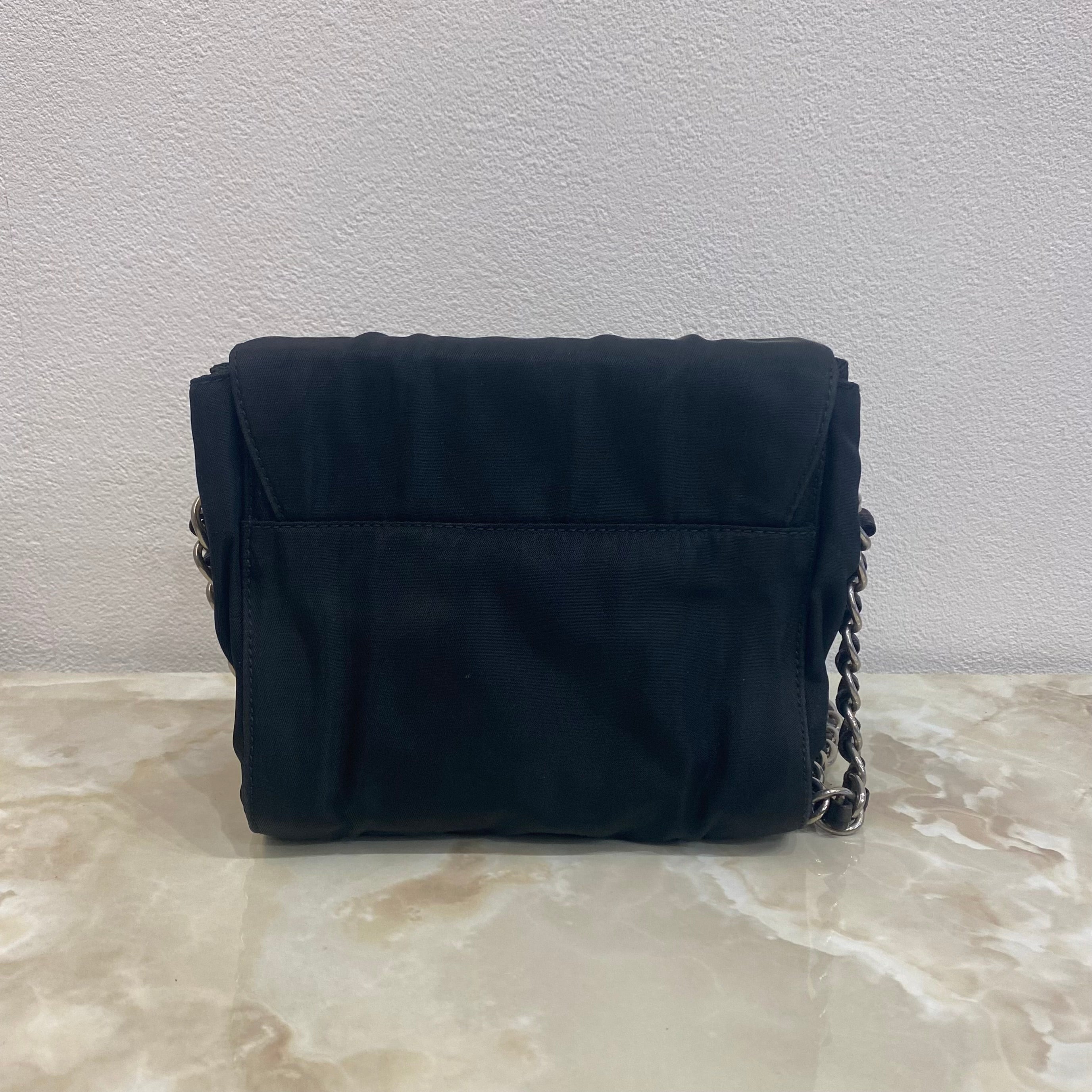 PRADA テスート ショルダーバッグ