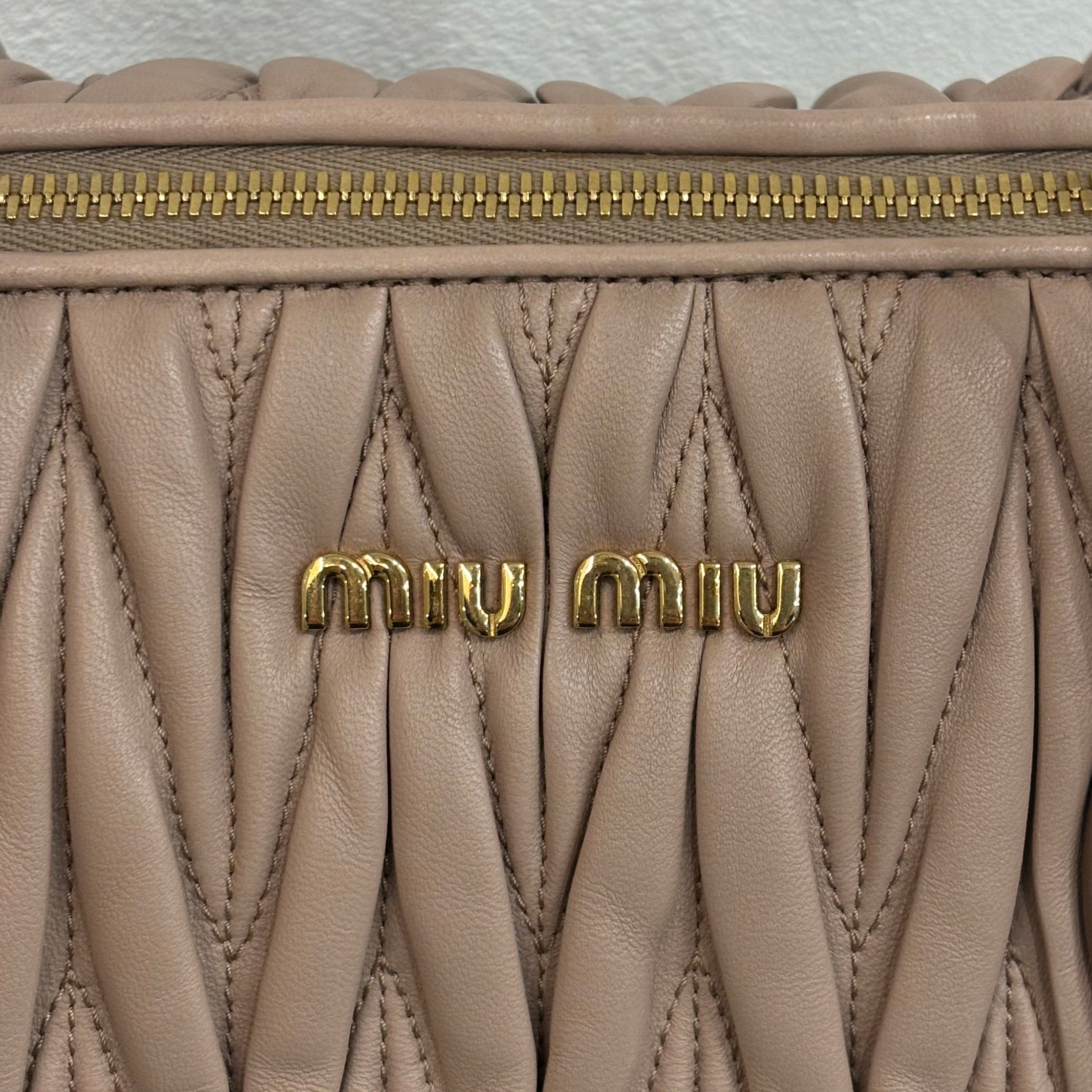 MiuMiu 2way ショルダーバッグ