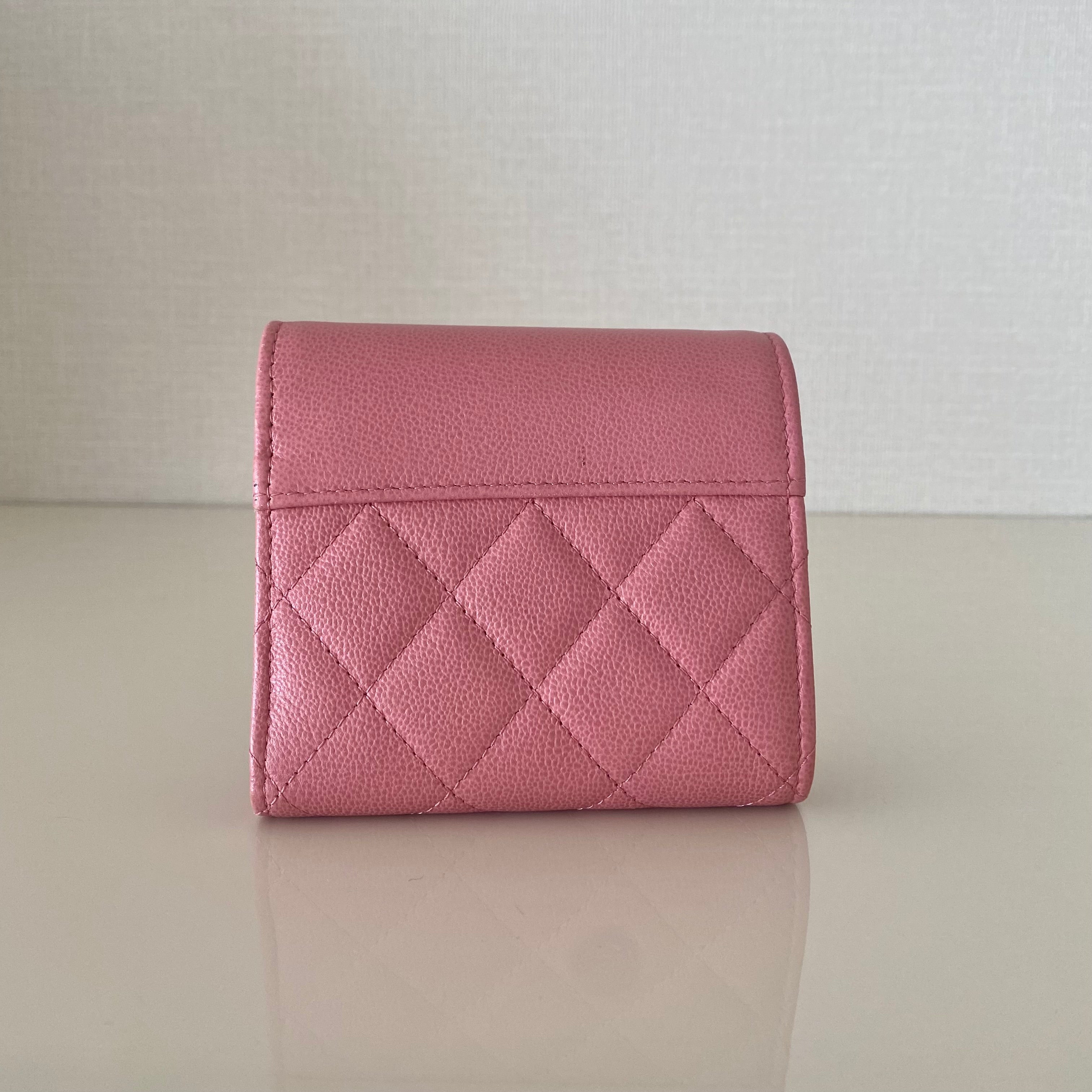 CHANEL ココマーク プッシュロック ナノウォレット