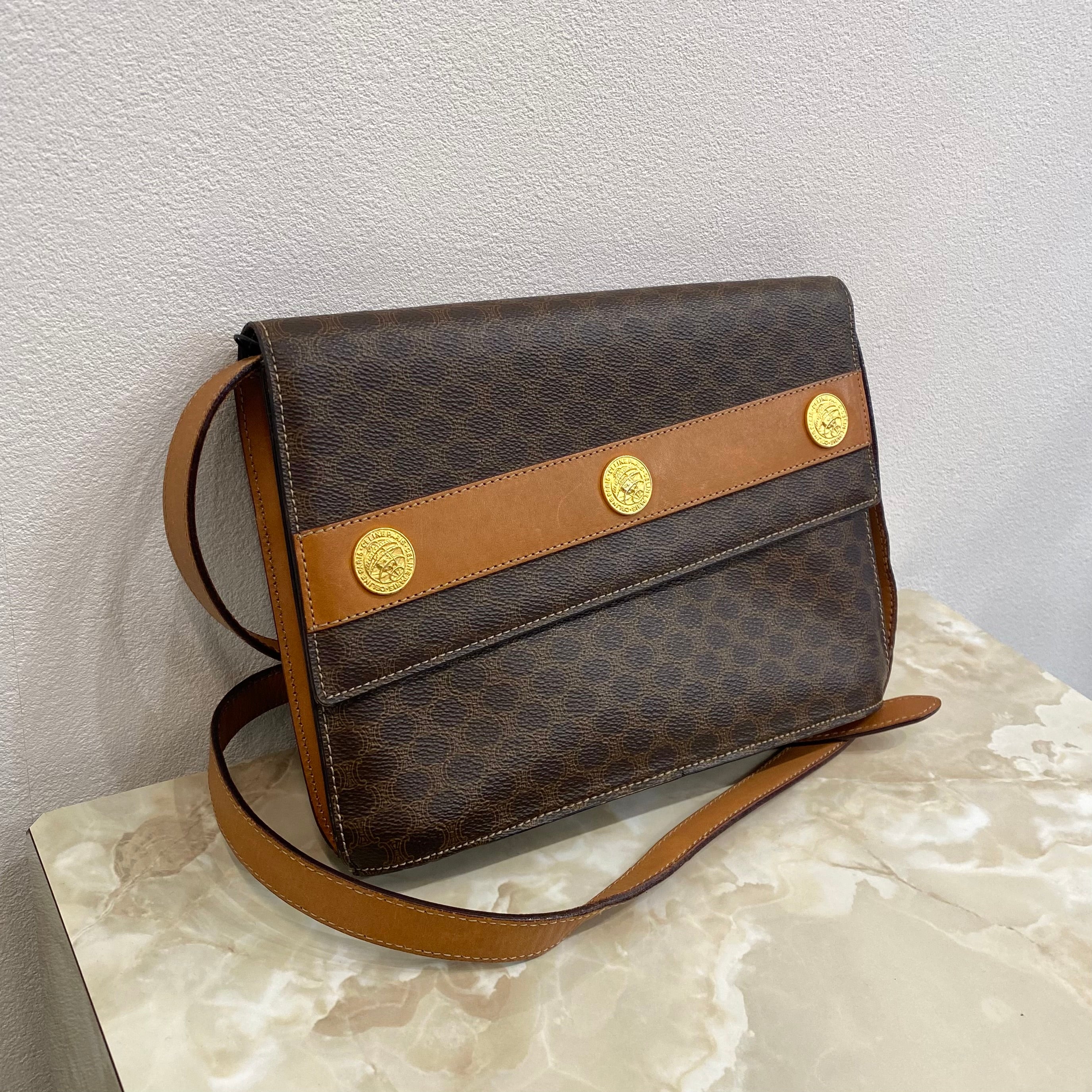 CELINE マカダム メダリオン ショルダーバッグ