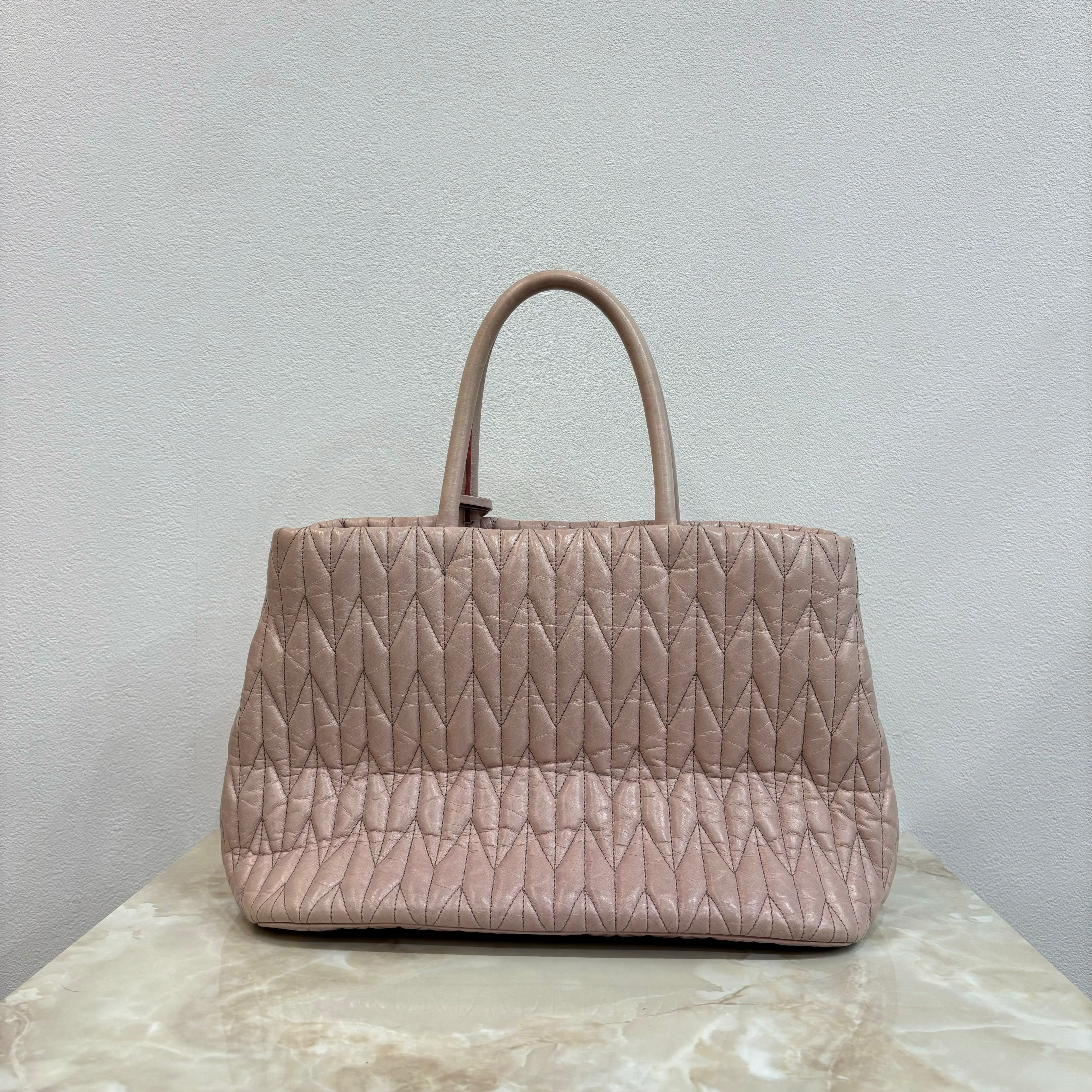 Miu Miu 2WAYバッグ