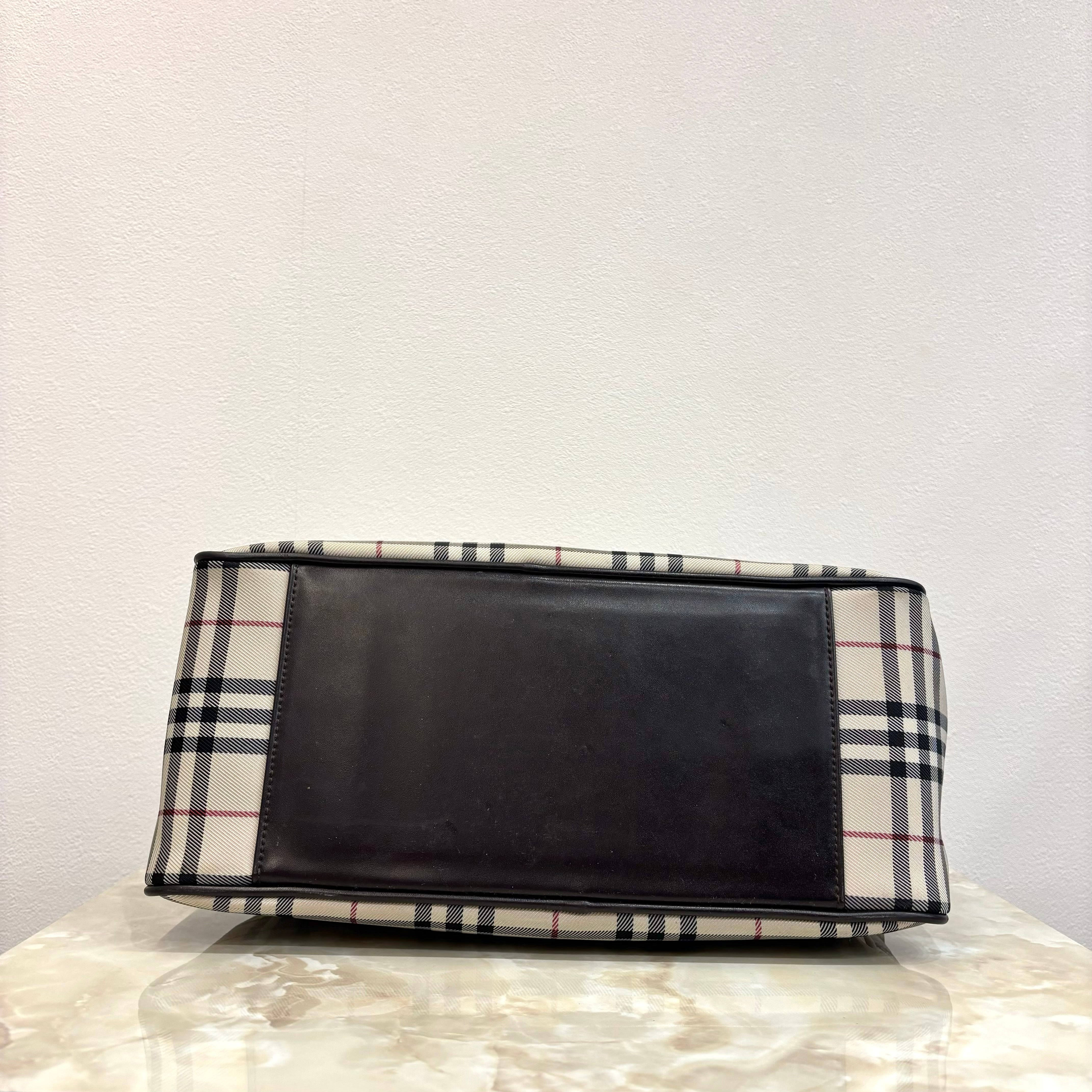 Burberry ハンドバッグ