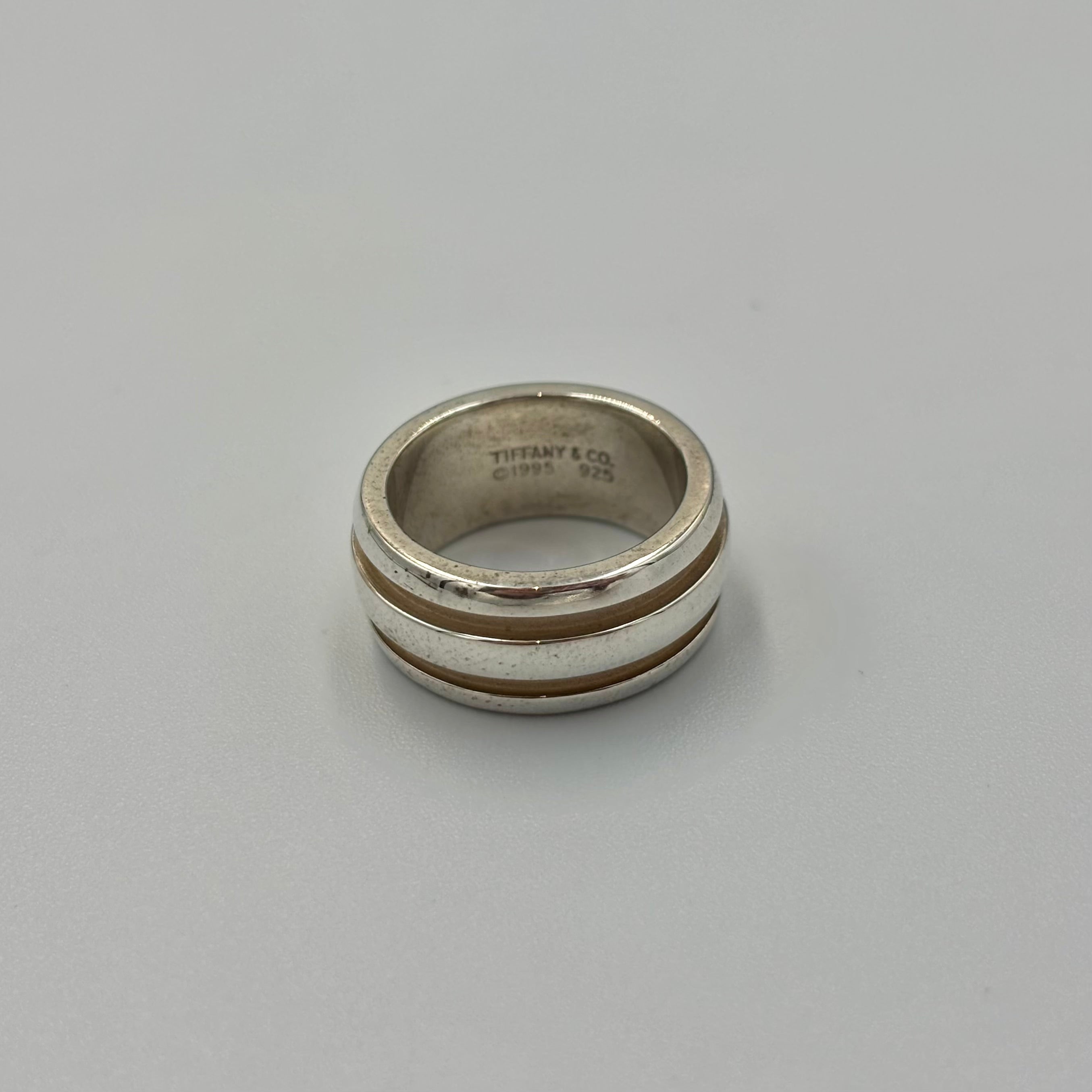 Tiffany&Co. グルーブド リング