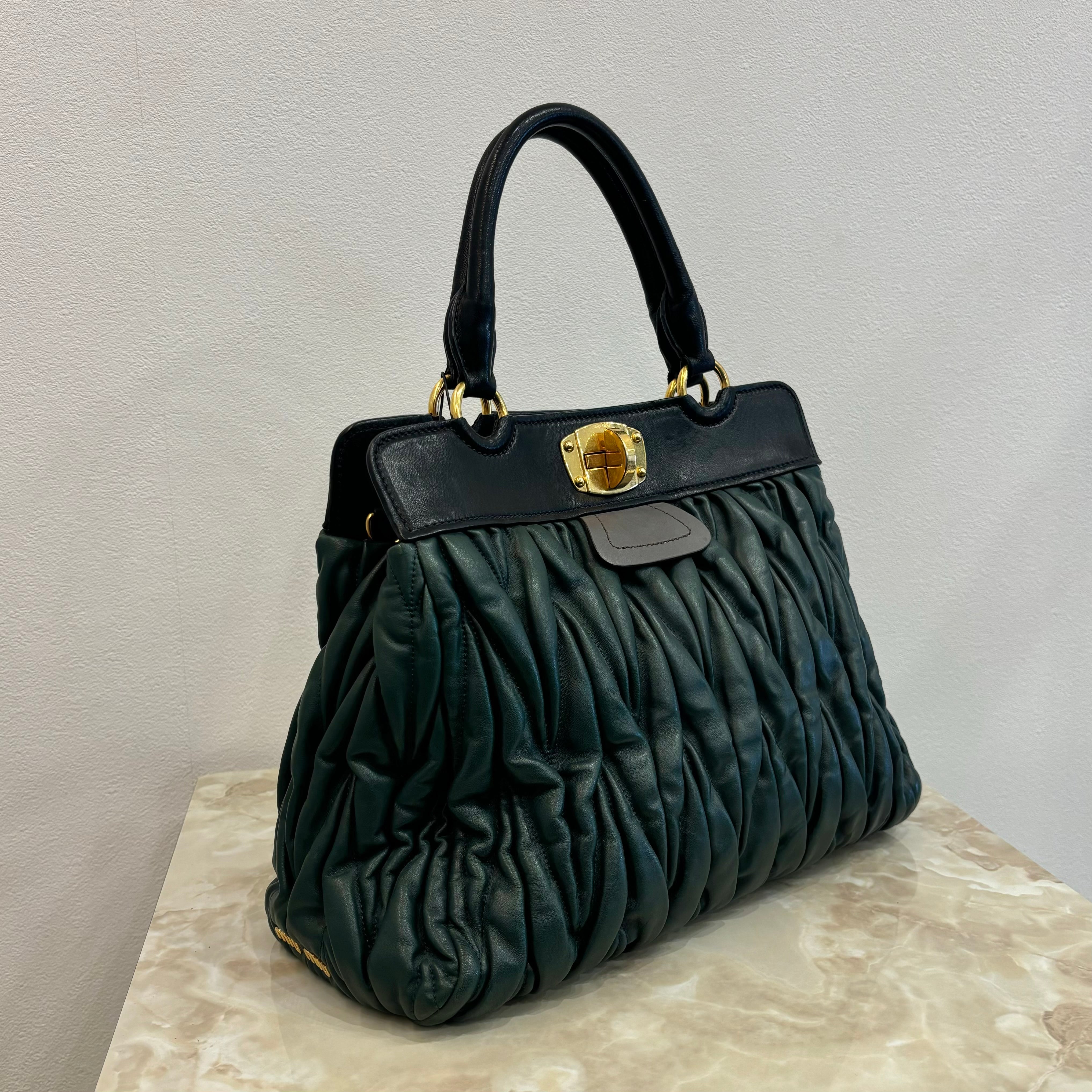 MIUMIU 2wayショルダーバッグ