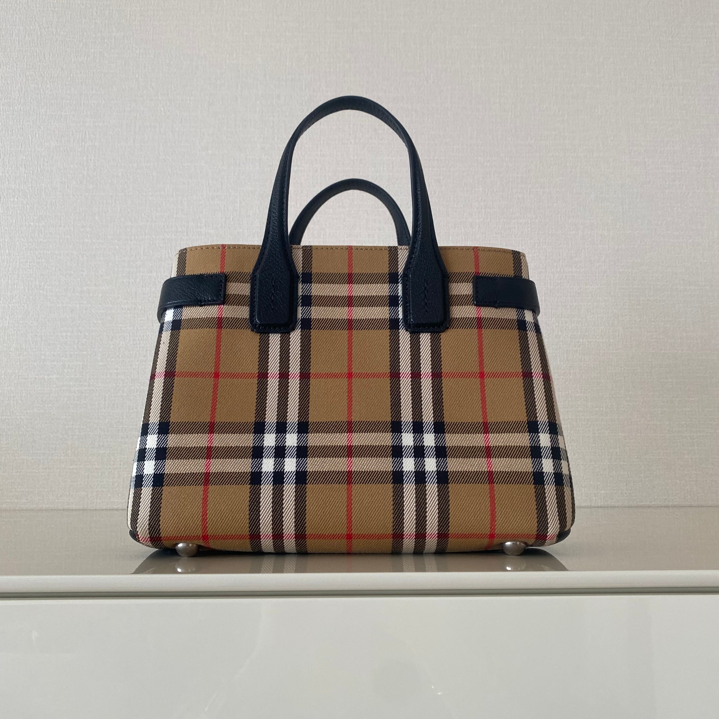 Burberry ハンドバッグ