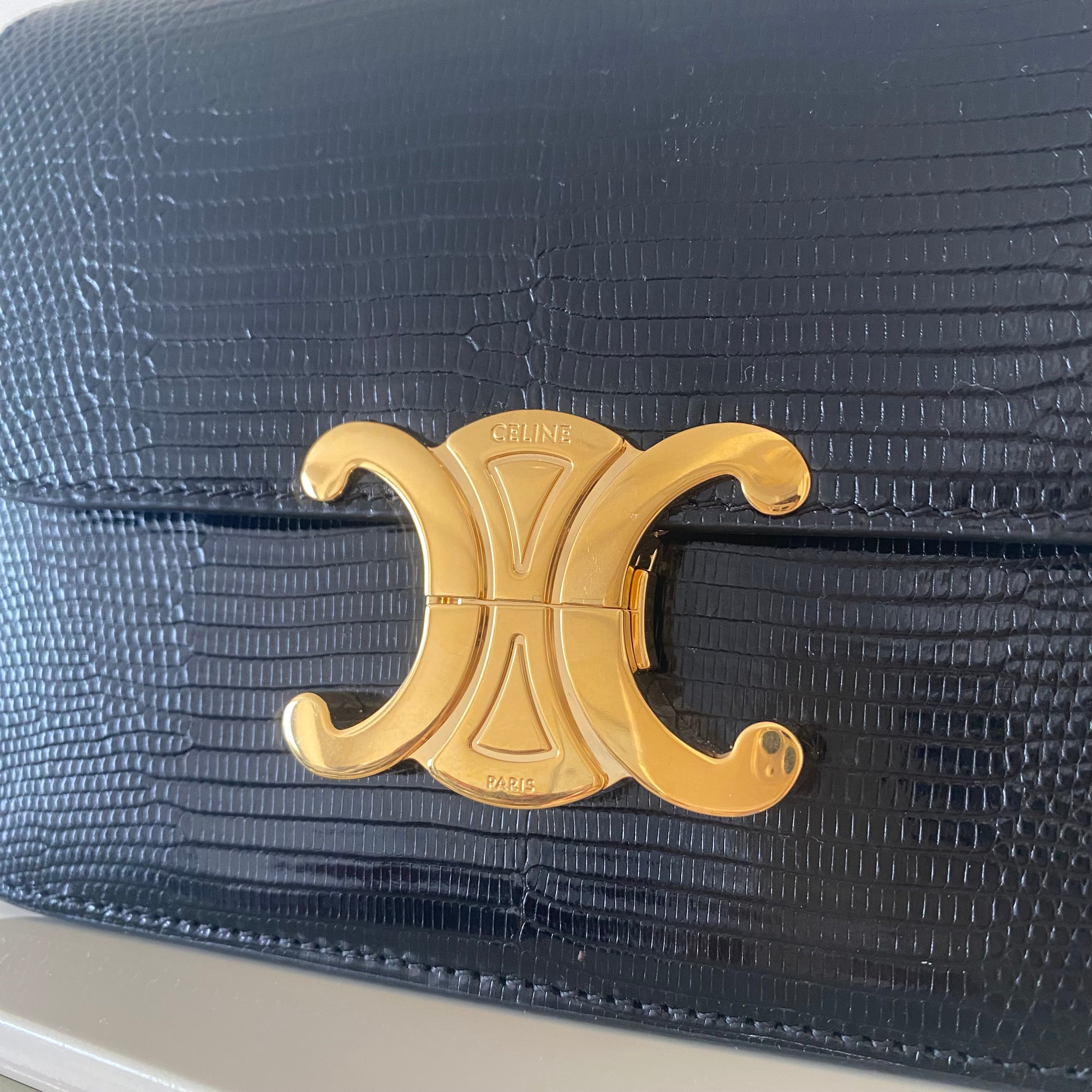 CELINE トリオンフ ショルダーバッグ(リザード)