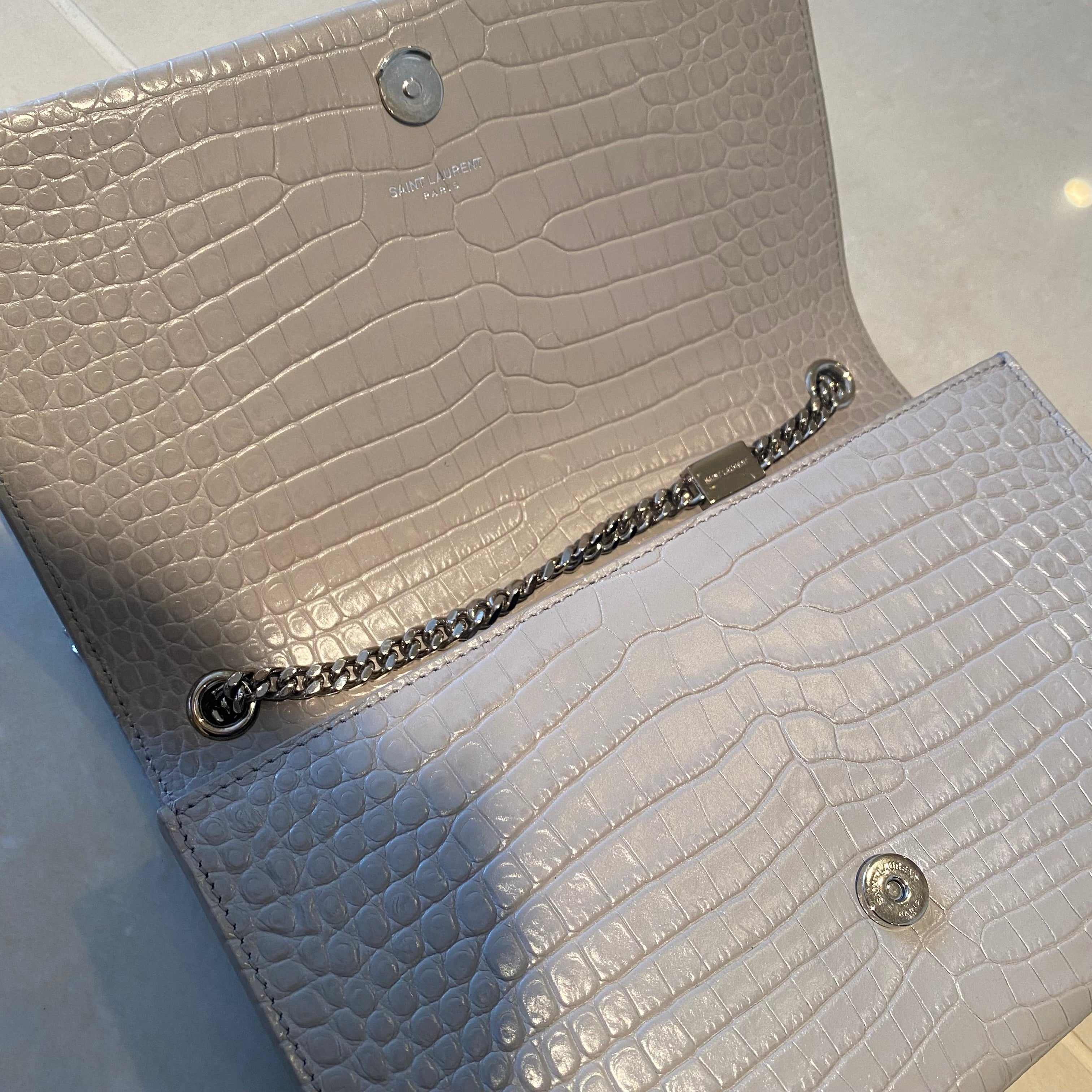 Saint Laurent タッセルチェーンショルダーバッグ