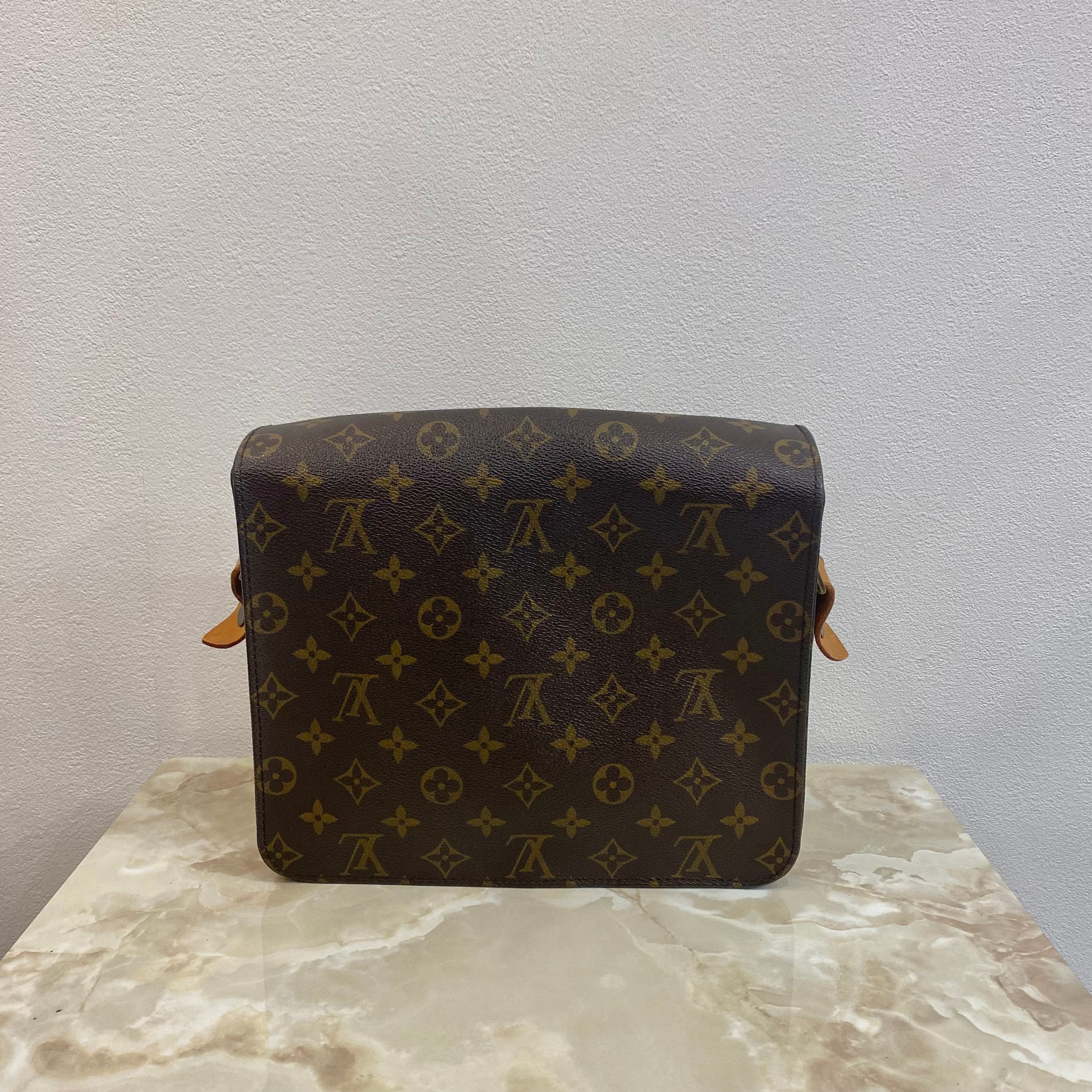 LOUIS VUITTON モノグラム カルトシエール