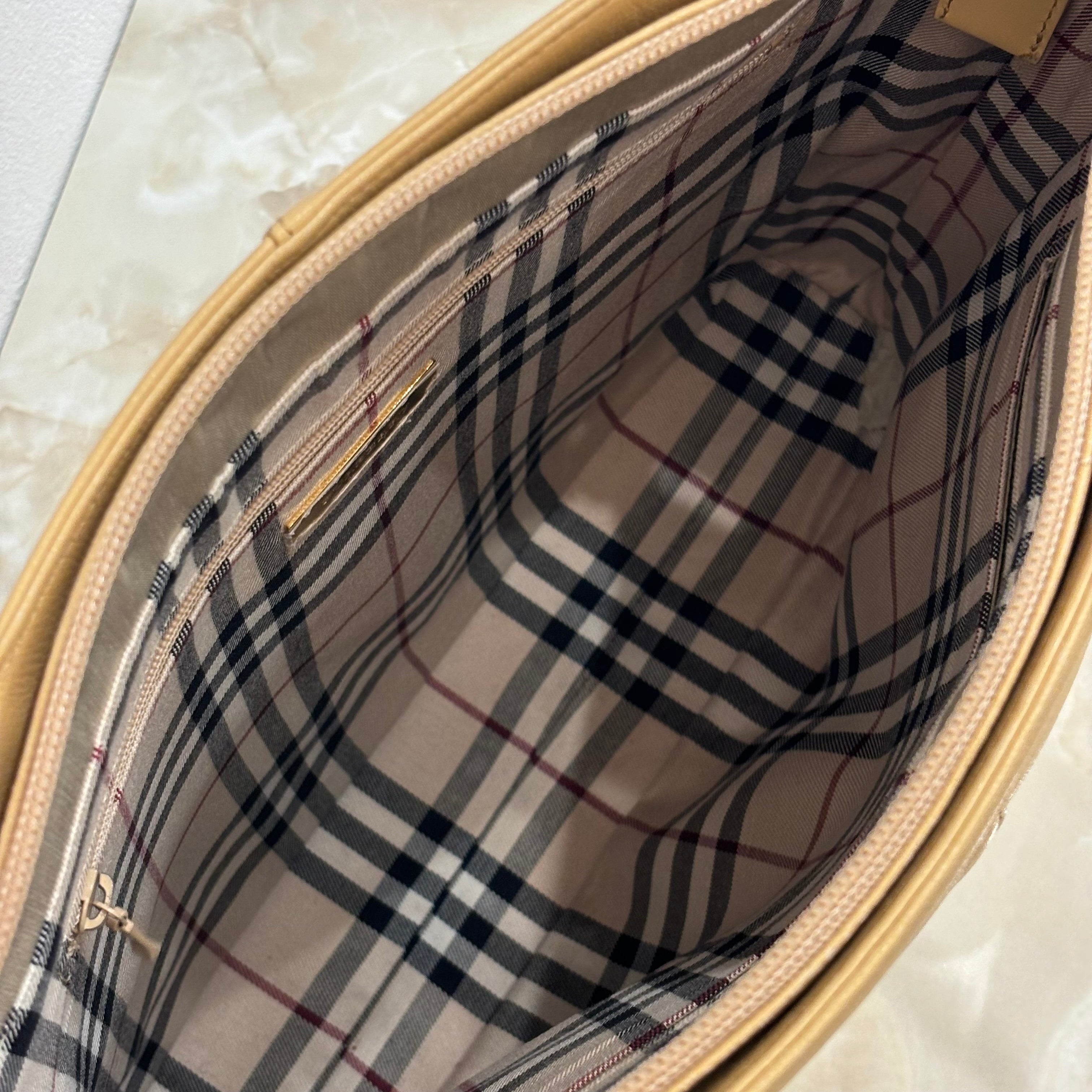 BURBERRY トートバッグ