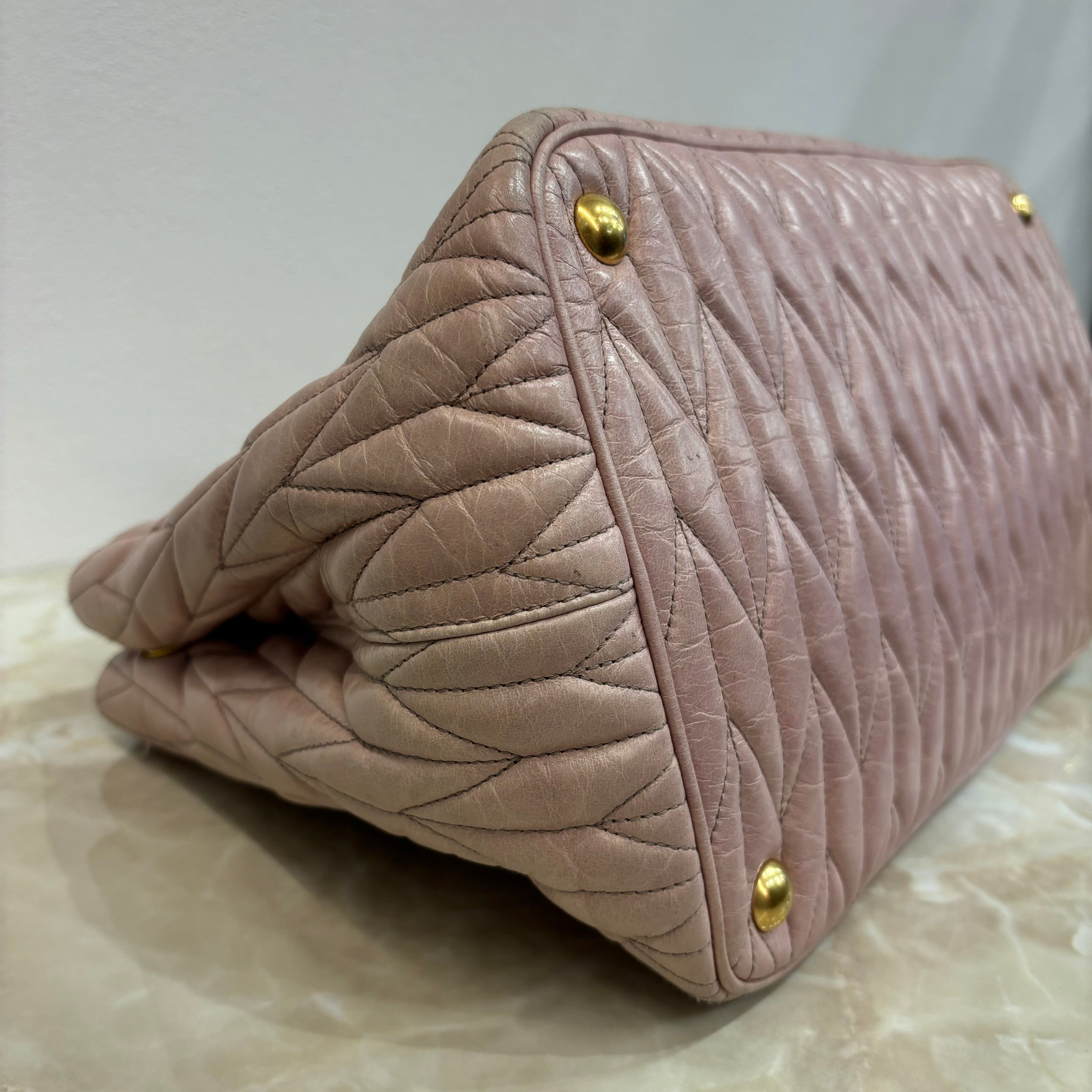 Miu Miu 2WAYバッグ