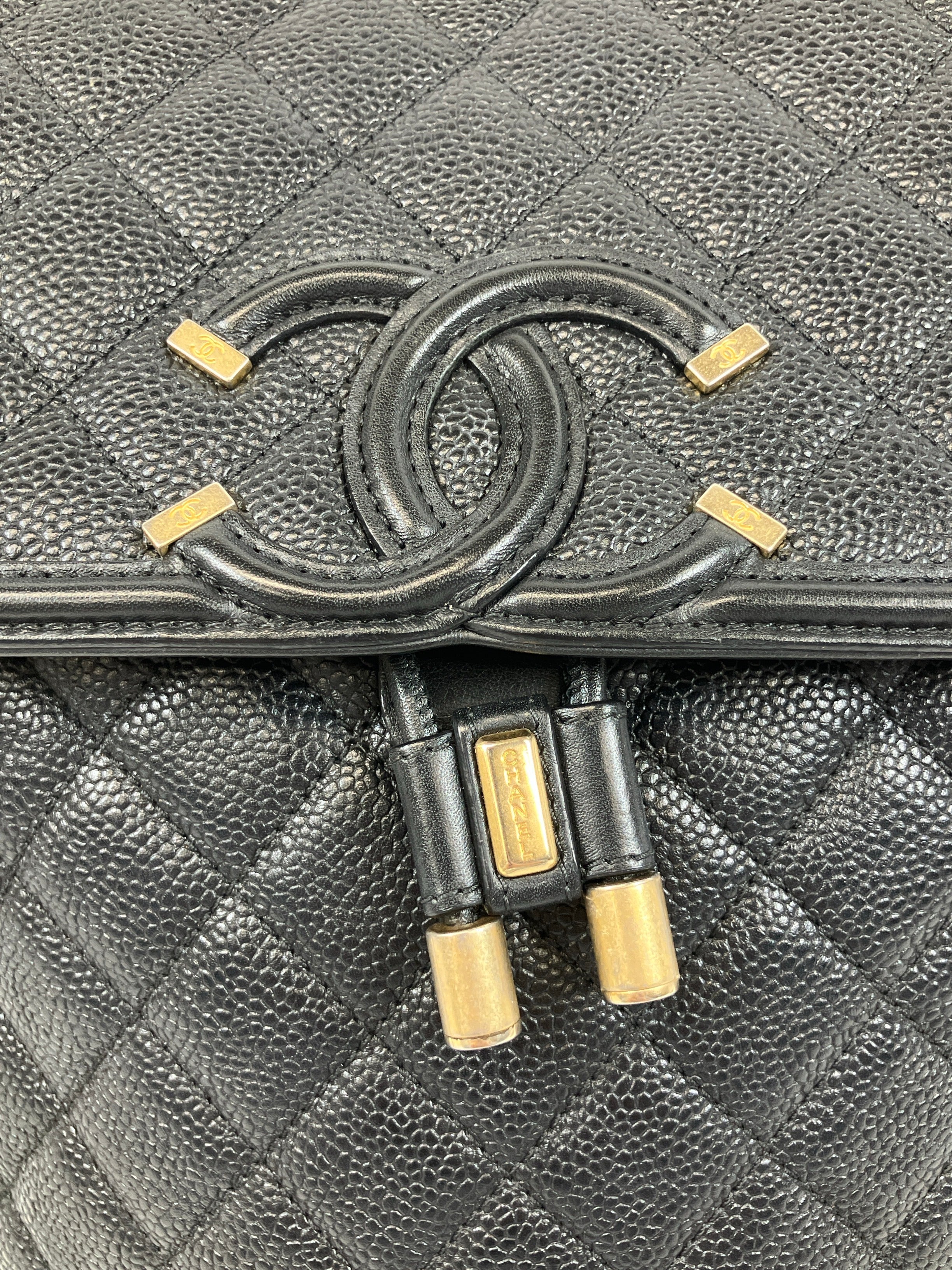 CHANEL リュックサック バックパック CCフィリグリー キャビアスキン ココマーク マトラッセ