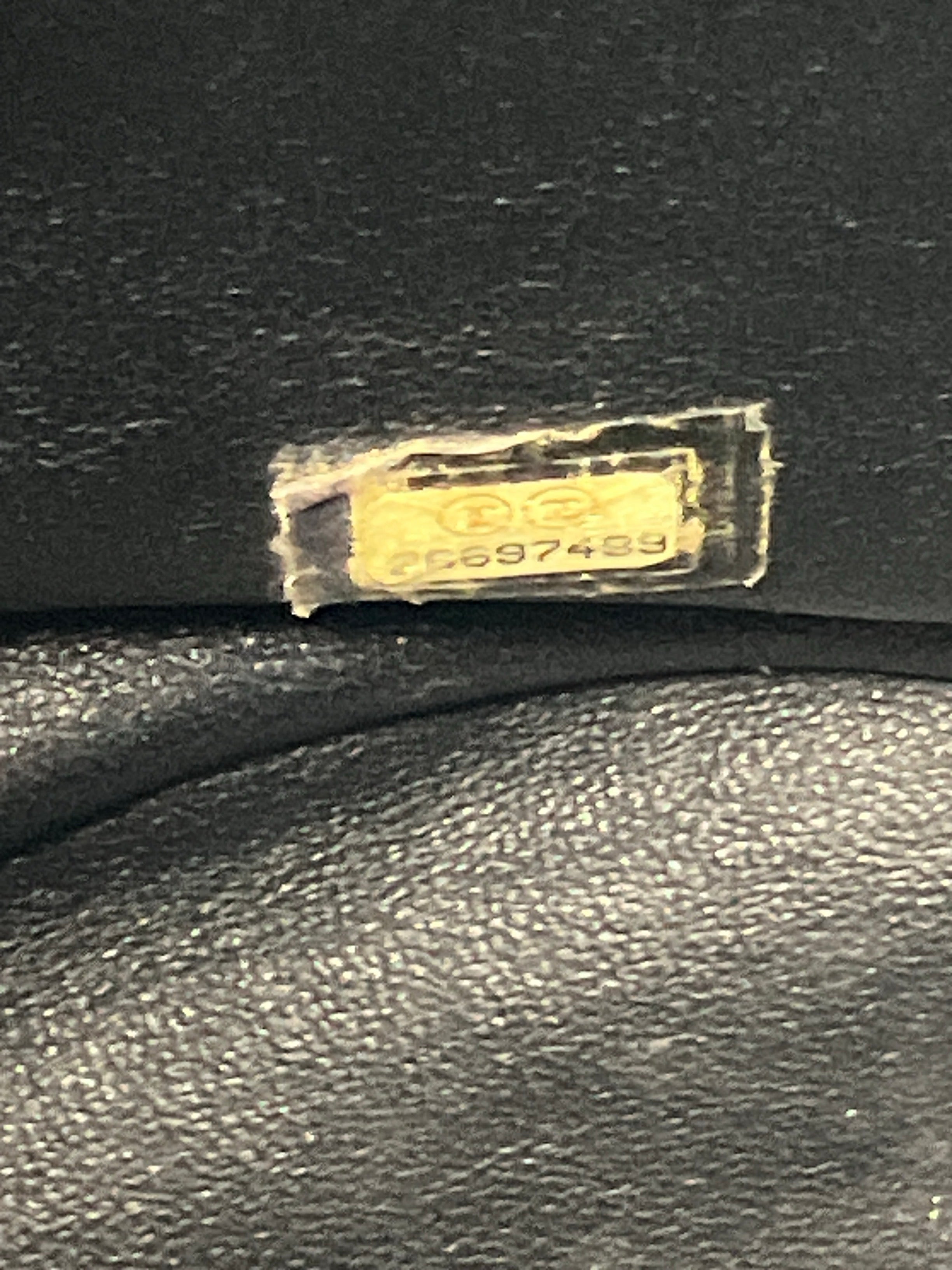 CHANEL リュックサック バックパック CCフィリグリー キャビアスキン ココマーク マトラッセ