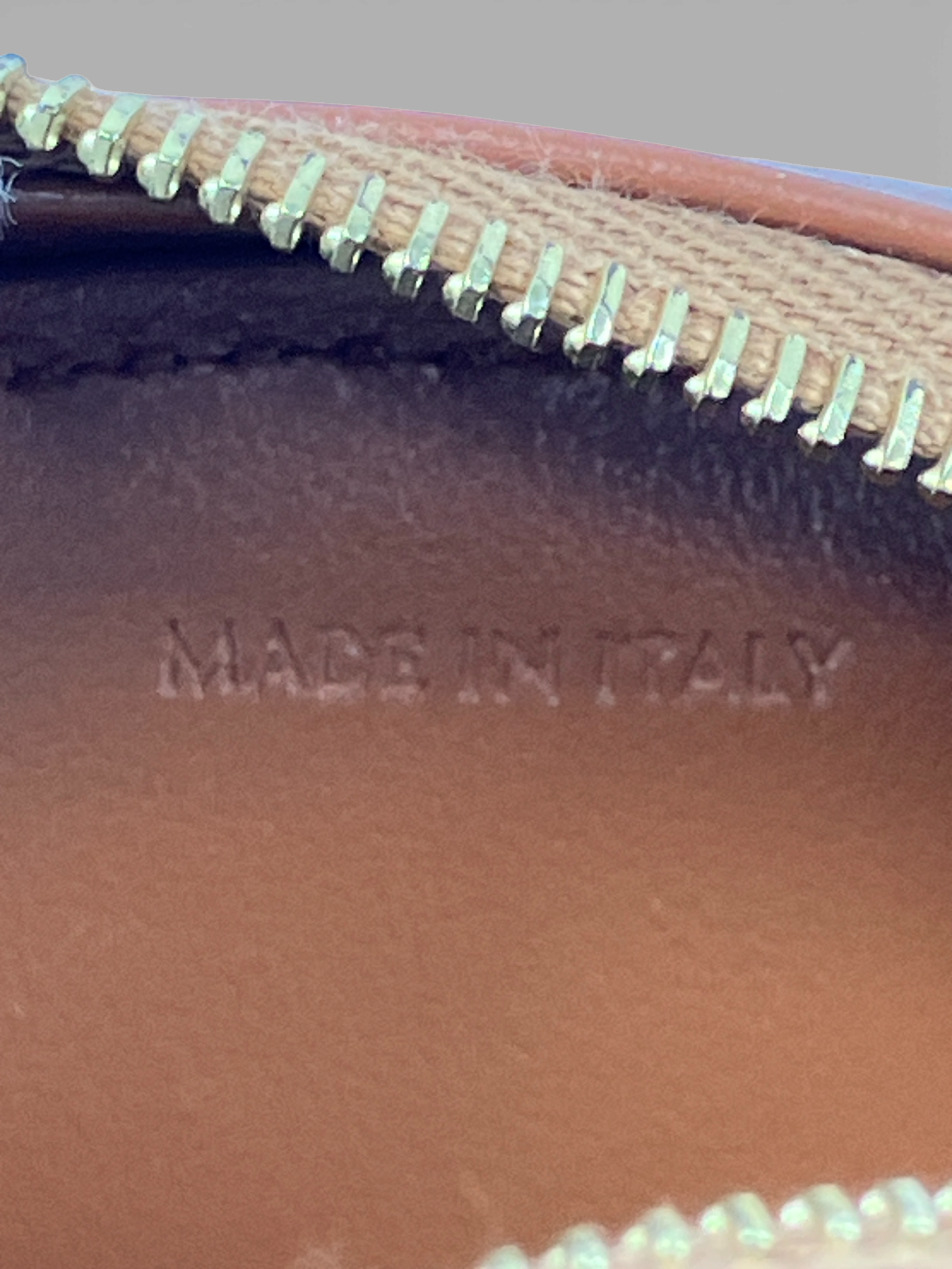 CELINE ショルダーバッグ オーバルパース キュイル トリオンフ タン カーフレザー