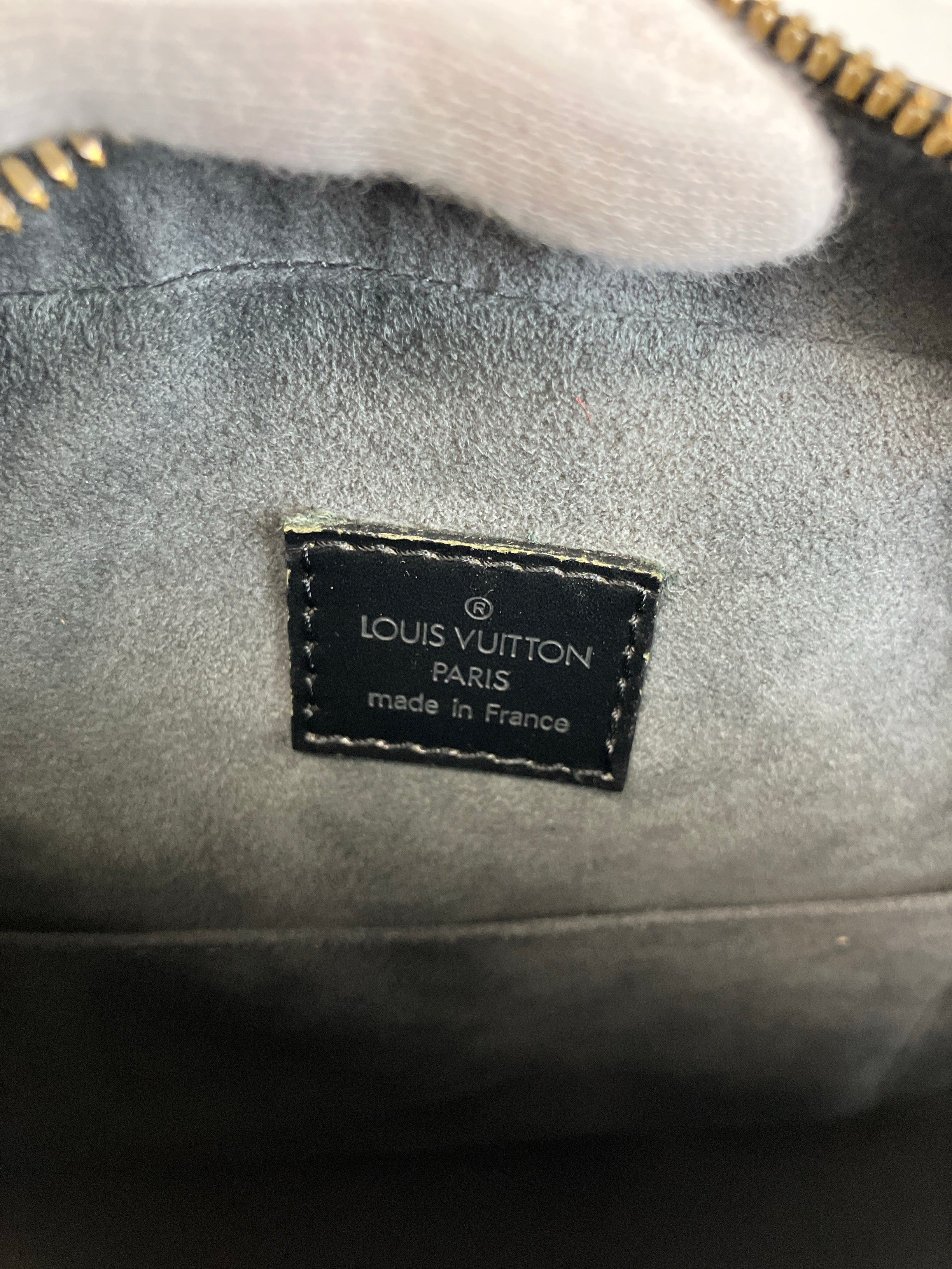 LOUIS VUITTON ルイヴィトン ハンドバッグ エピ M52042 サブロン ノワール ブラック