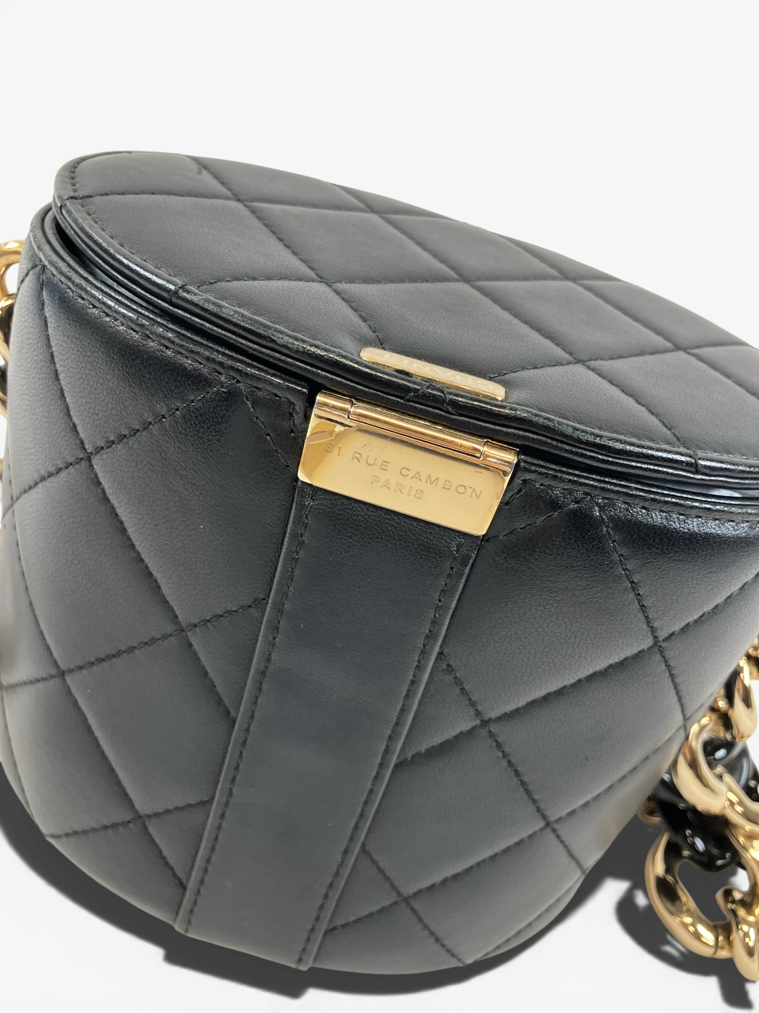 CHANEL シャネル チェーンショルダーバッグ バニティバッグ ラムスキン マトラッセ AS1355