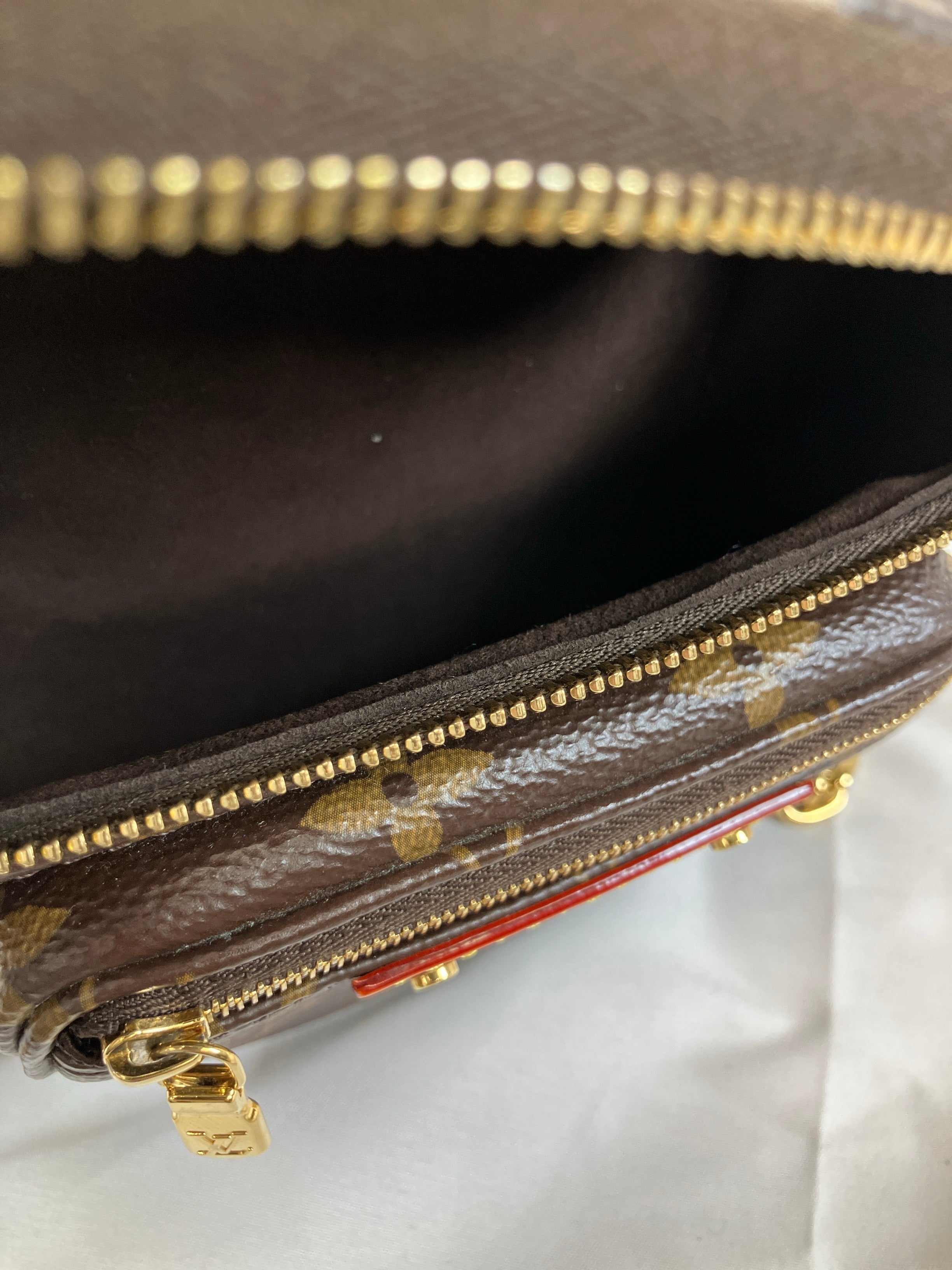 LOUIS VUITTON ミニ バムバッグ モノグラム ショルダーバッグ ブラウン M82335