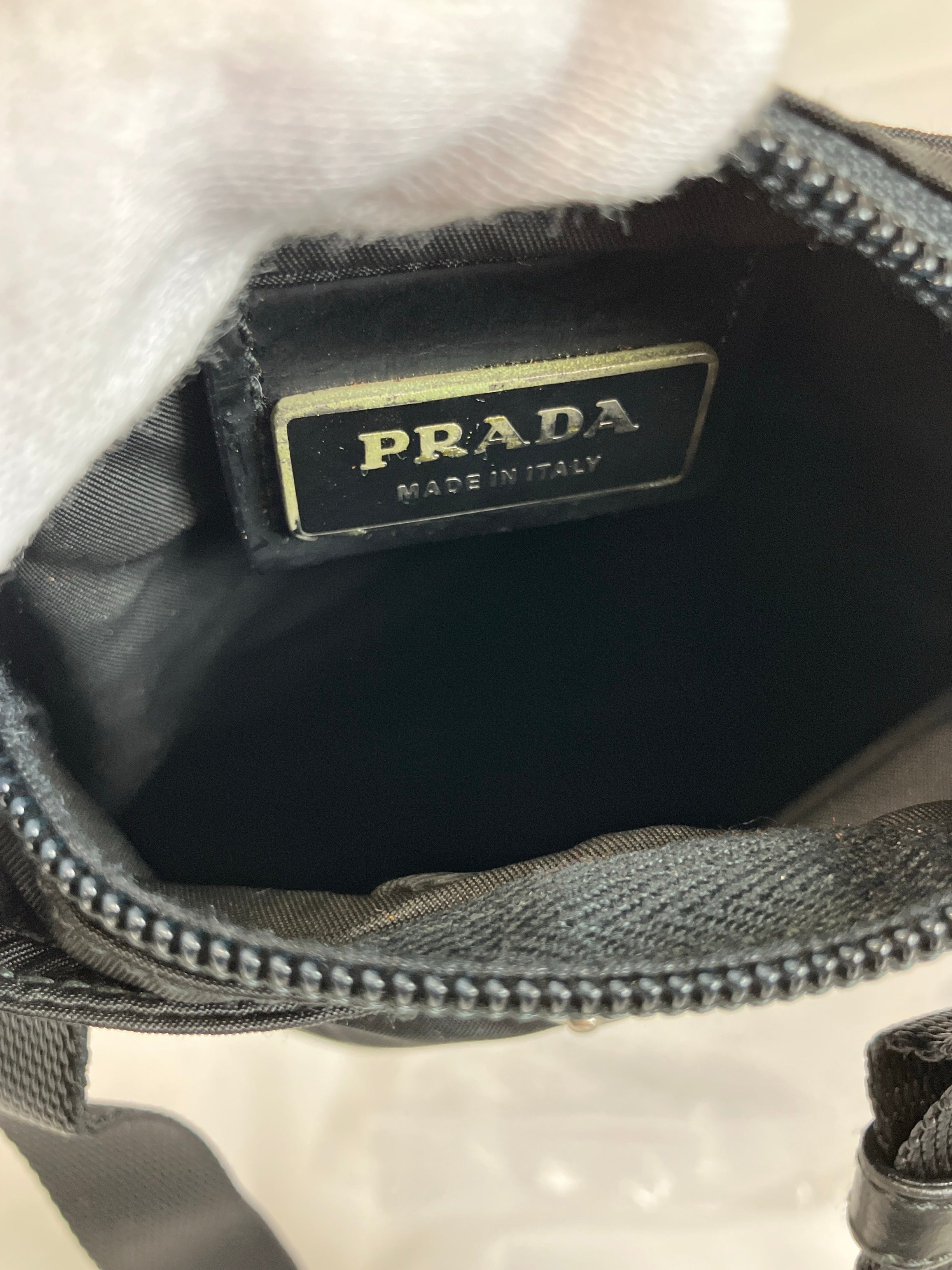 PRADA テスート ショルダーバッグ ナイロン ブラック 三角ロゴ