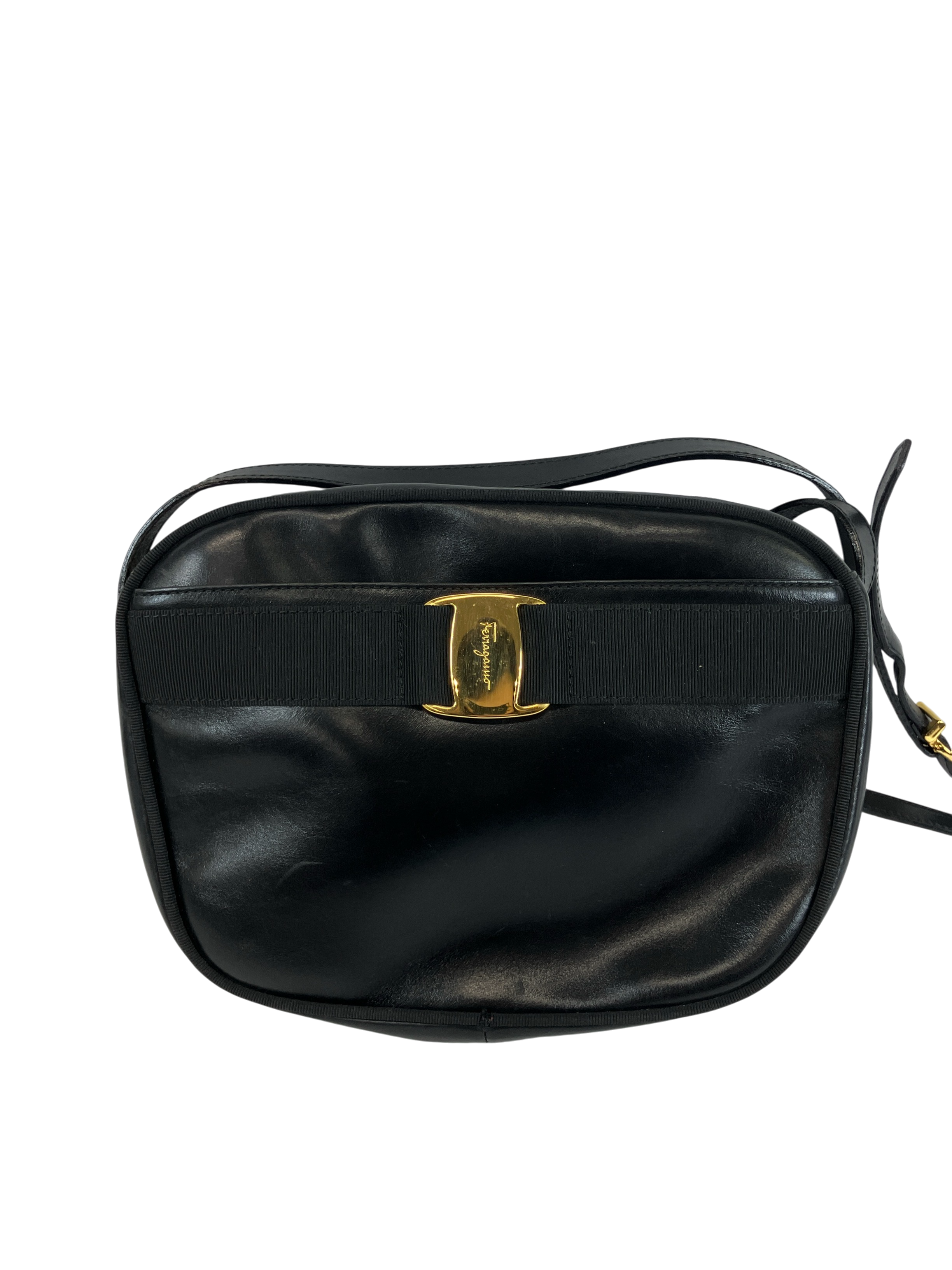 FERRAGAMO フェラガモ ショルダーバッグ ガンチーニ ヴァラ ブラック