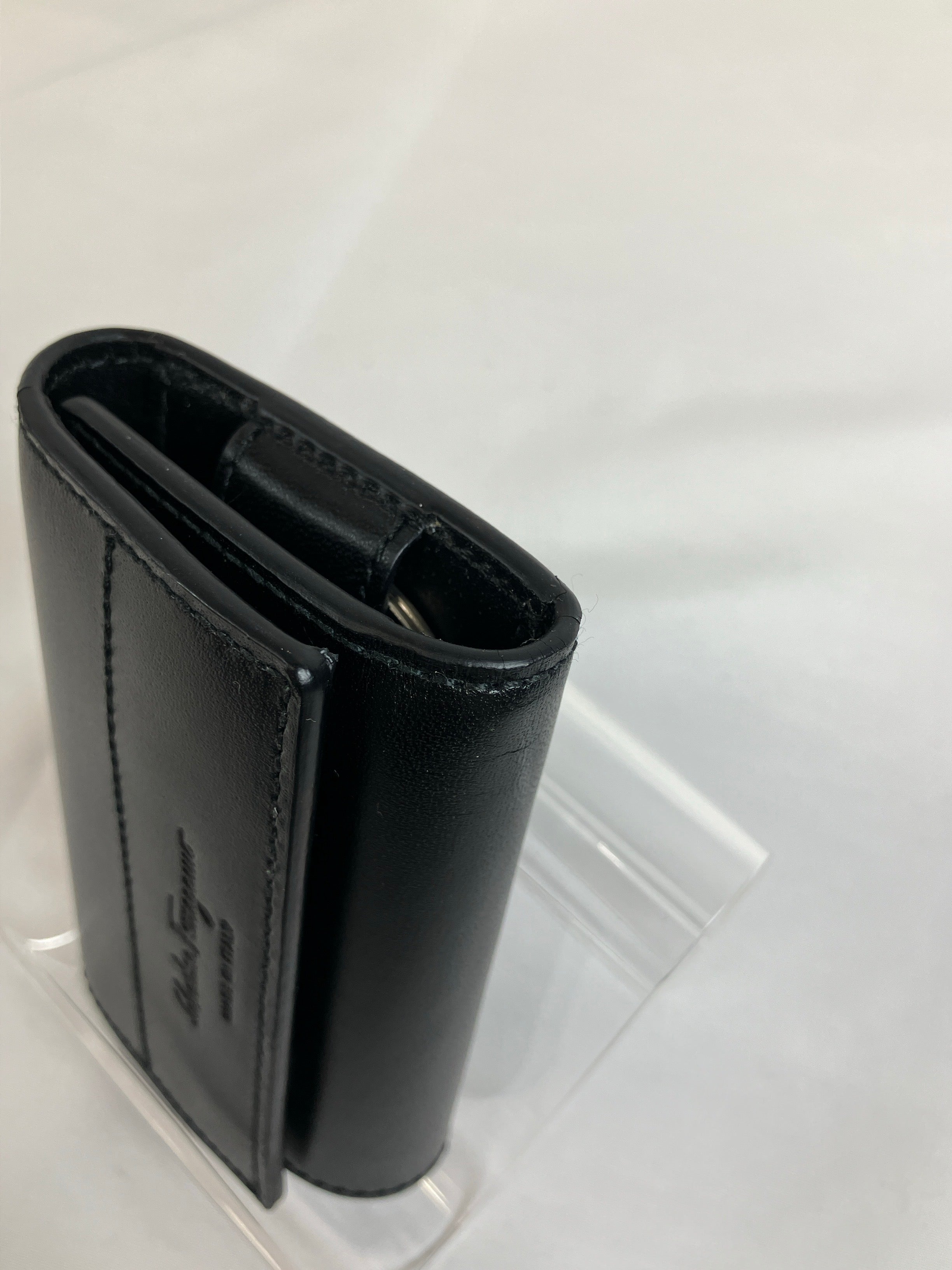 FERRAGAMO フェラガモ キーケース 6連 ロゴ型押し ブラック レザー