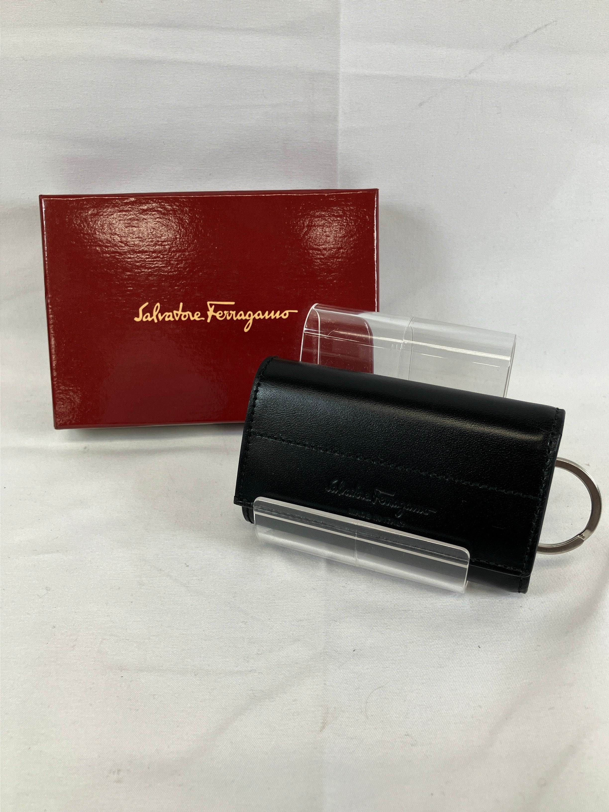 FERRAGAMO フェラガモ キーケース 6連 ロゴ型押し ブラック レザー