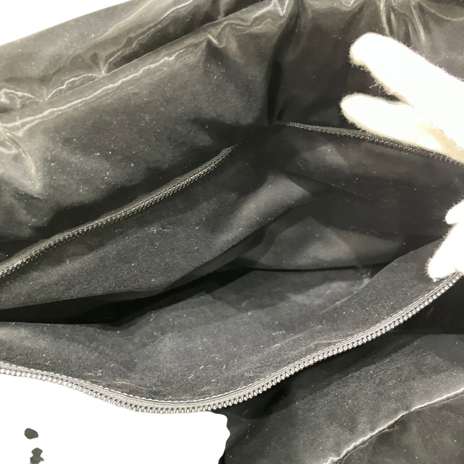 SAINT LAURENT サンローラン YSL トートバッグ エンボス ロゴ ナイロン ワイド パファー ブラック レディース メンズ