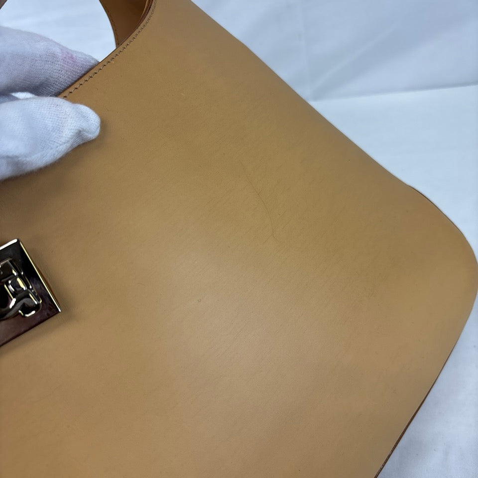 FERRAGAMO フェラガモ ショルダーバッグ ワンショルダー ガンチーニ ベージュ AQ-21 0169