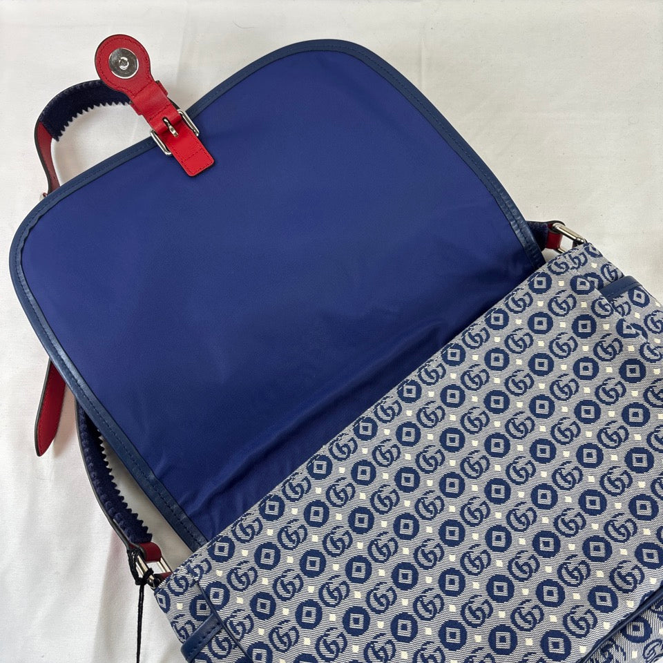 GUCCI CHILDRENS チルドレンズ ショルダーバッグ メッセンジャーバッグ GGキャンバス スター 星 総柄 664143