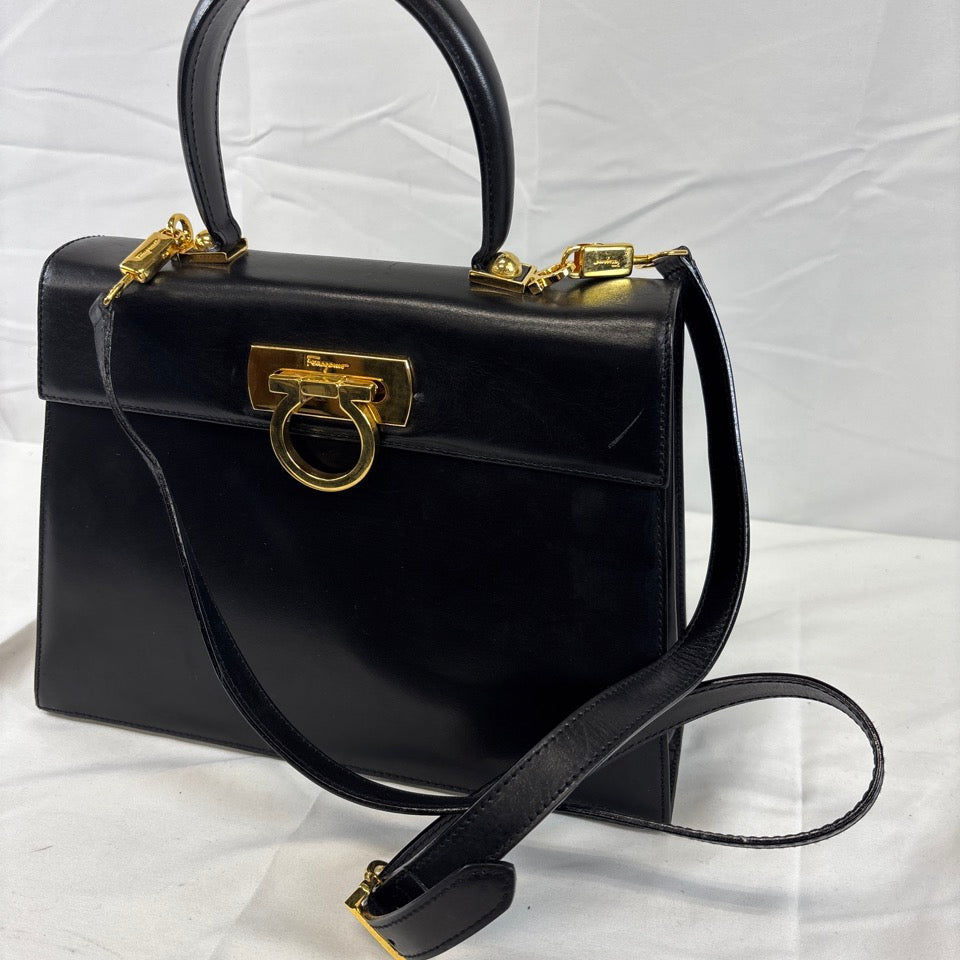 FERRAGAMO フェラガモ 2way ハンドバッグ ショルダーバッグ トップハンドル ガンチーニ ブラック 212181