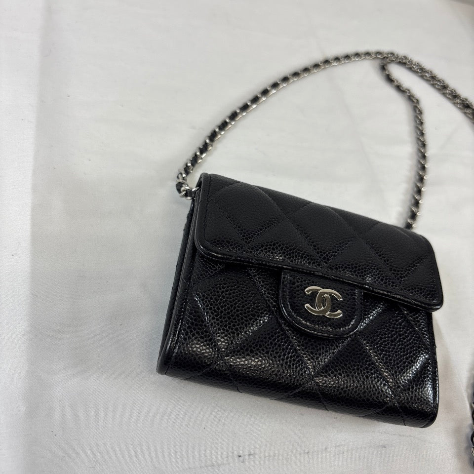 CHANEL チェーンウォレット カードケース マトラッセ キャビアスキン ココマーク ブラック