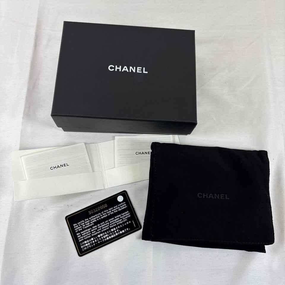 CHANEL チェーンウォレット カードケース マトラッセ キャビアスキン ココマーク ブラック