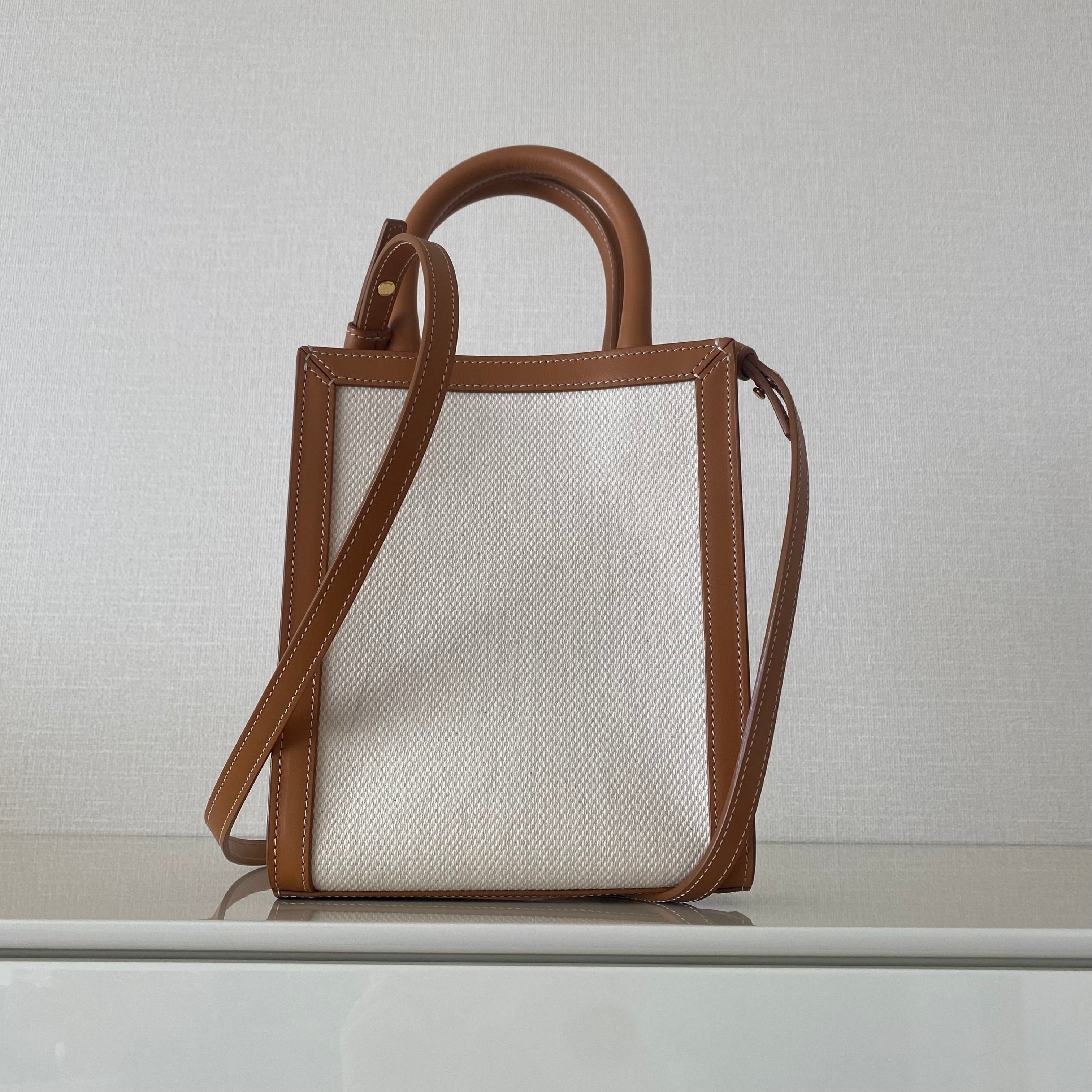 CELINE ミニバーティカルカバ ショルダーバッグ