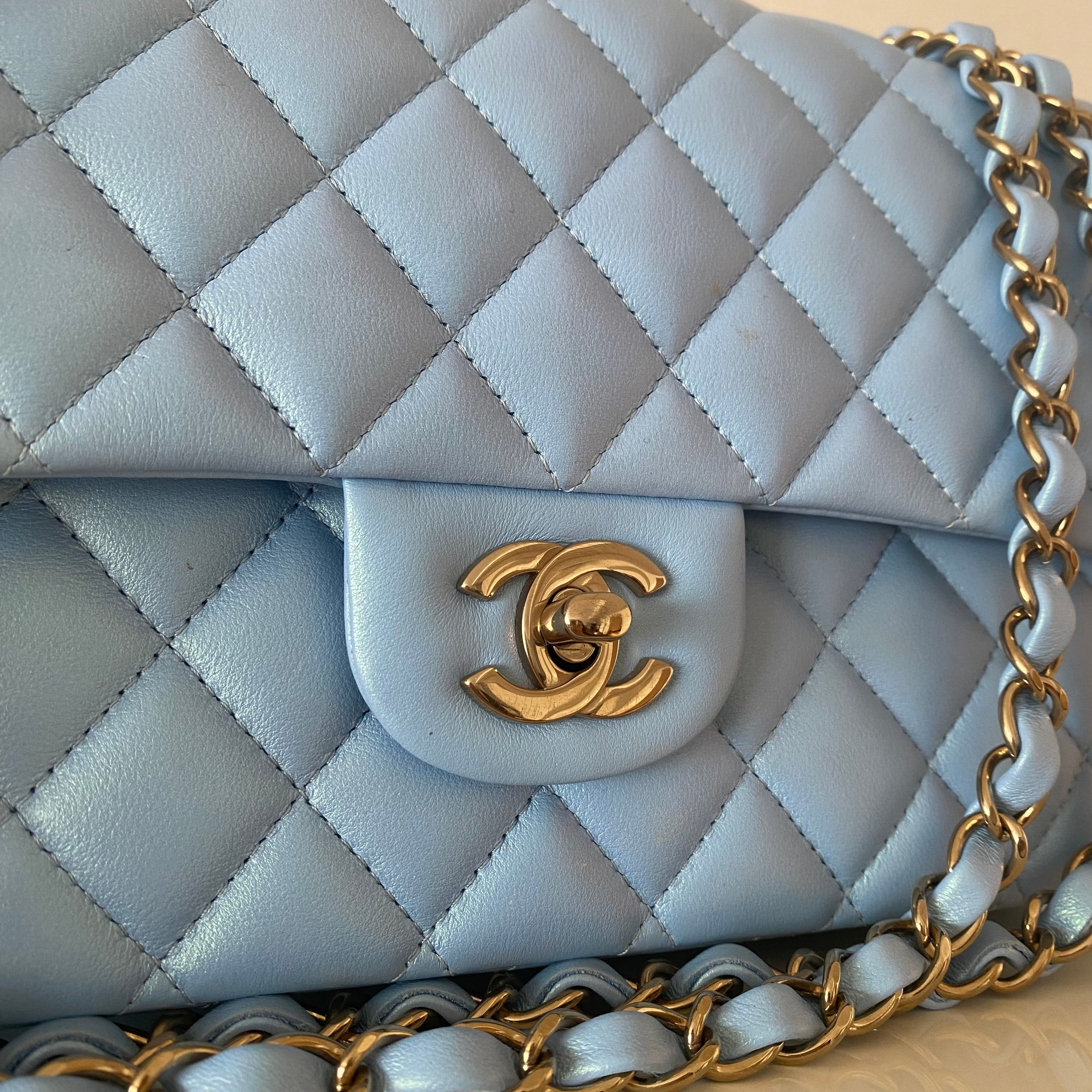 CHANEL マトラッセ キャビアスキン チェーンショルダーバッグ