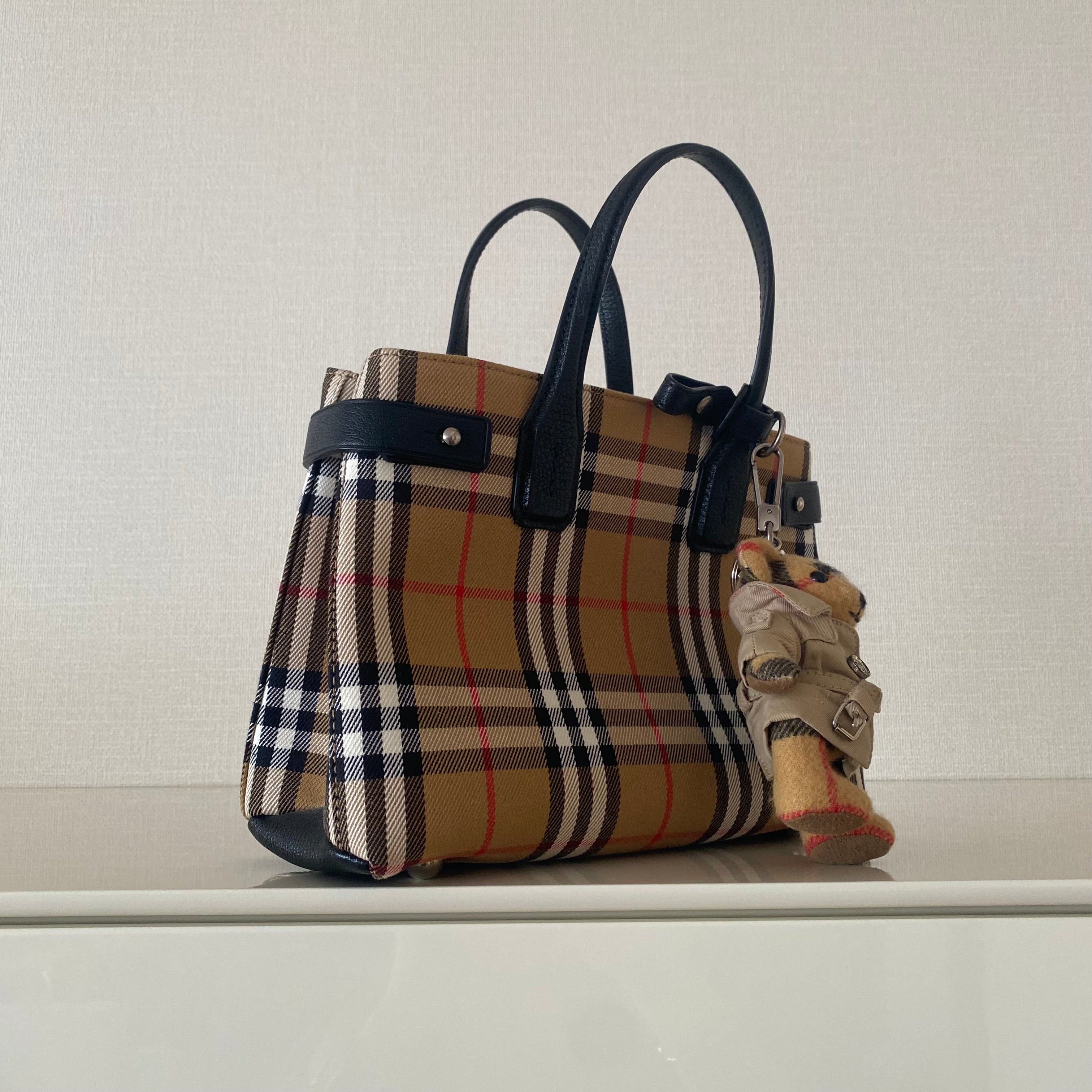 Burberry ハンドバッグ