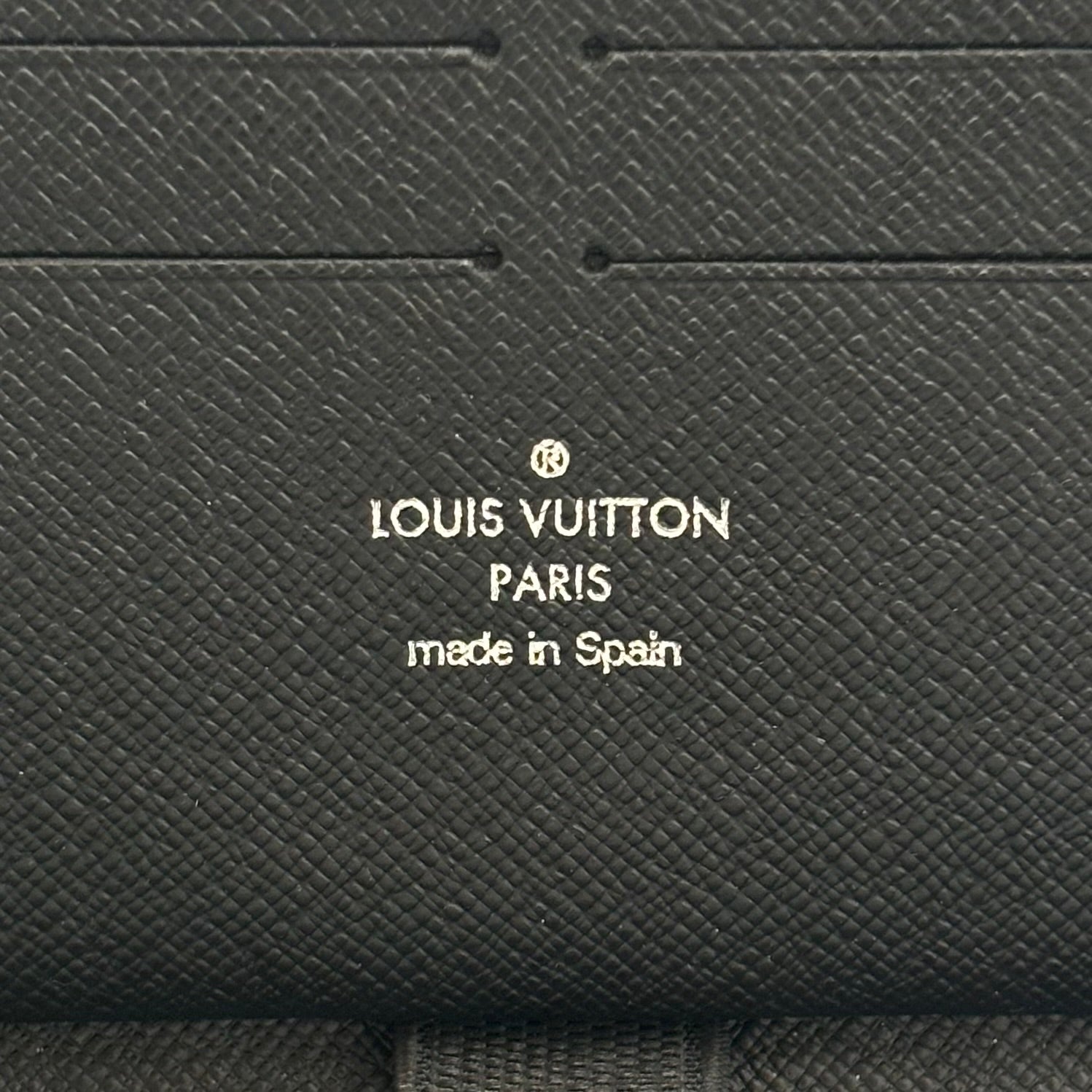 LOUIS VUITTON ジッピー・オーガナイザー(ダミエ・グラフィット)