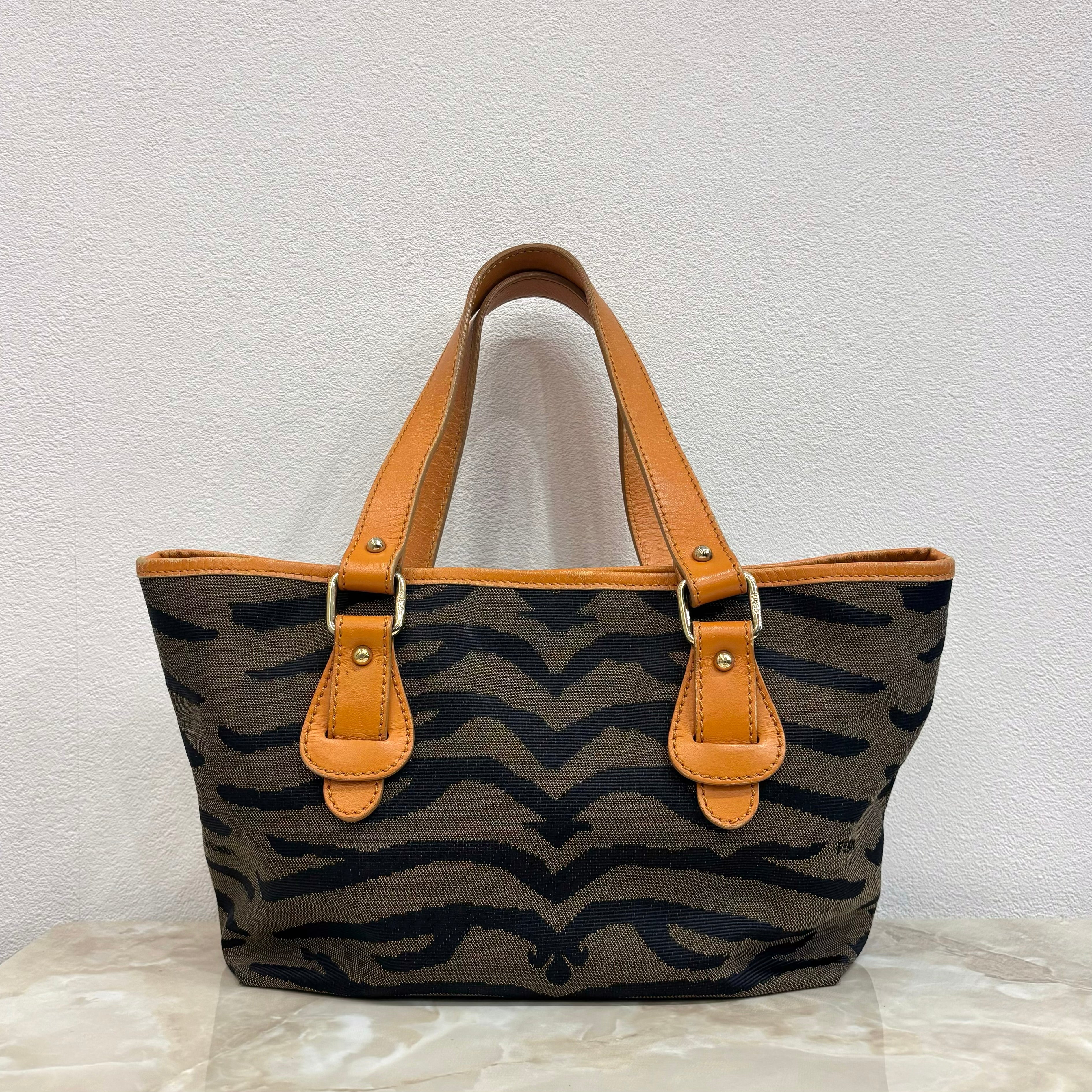 FENDI ハンドバッグ