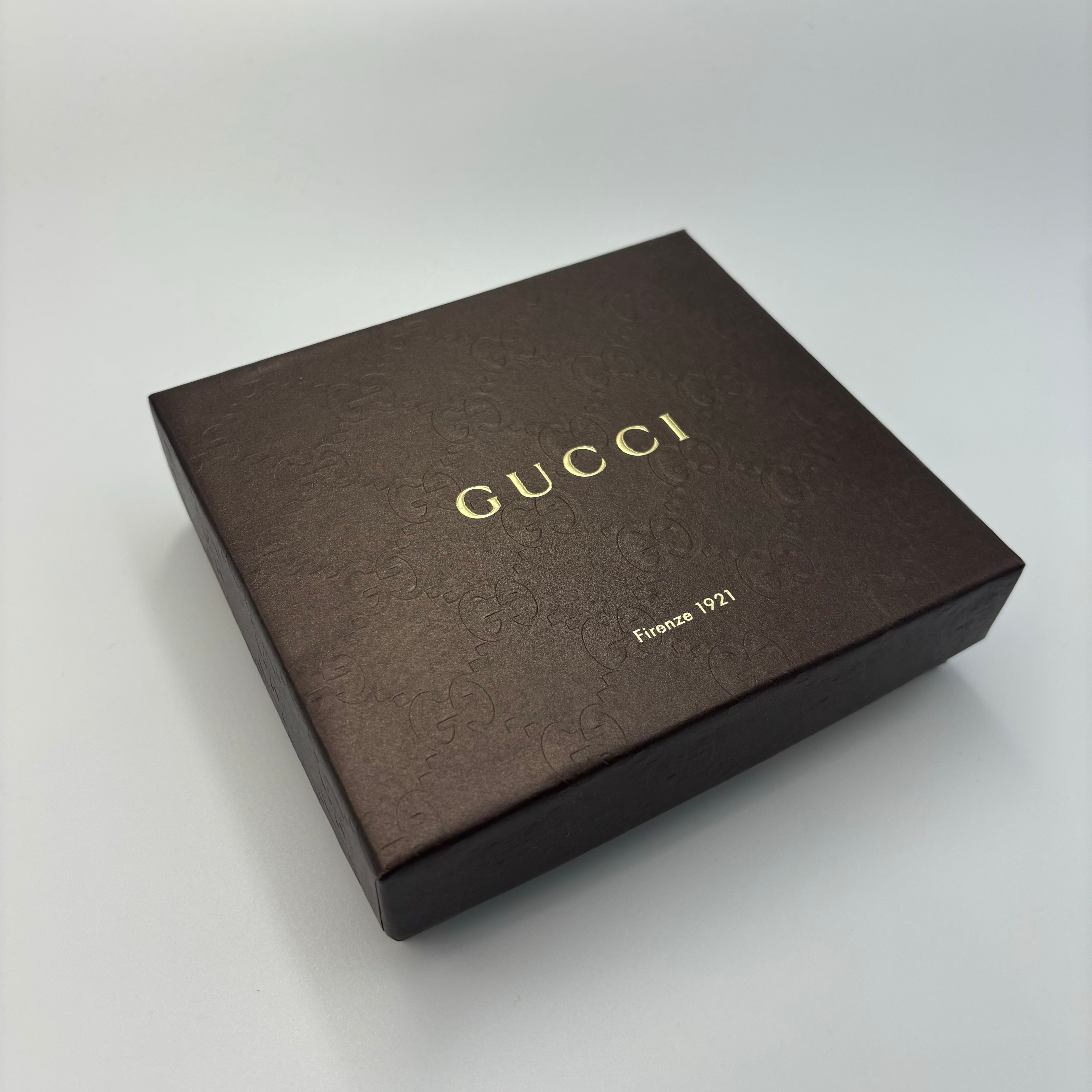 GUCCI 二つ折り財布