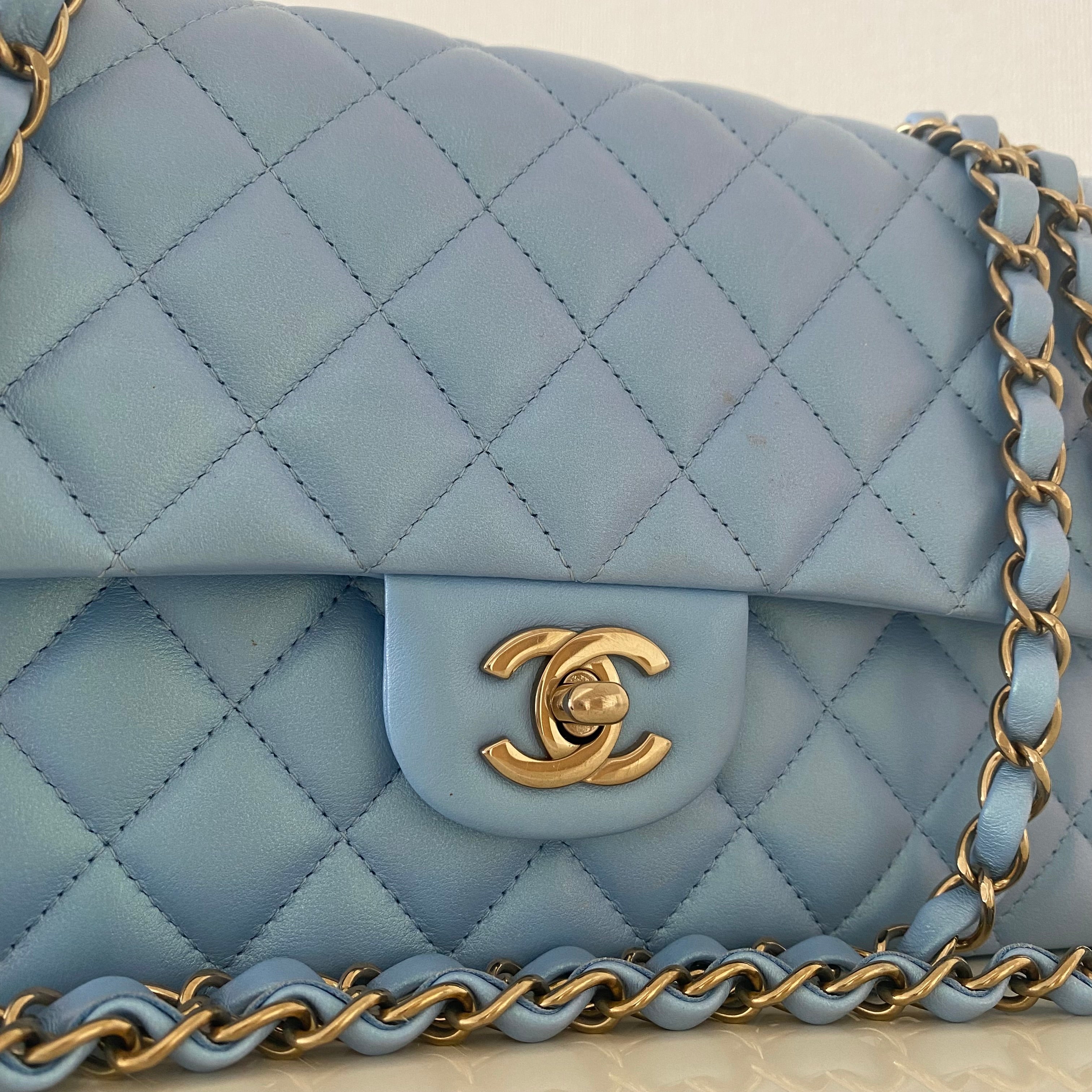 CHANEL マトラッセ キャビアスキン チェーンショルダーバッグ