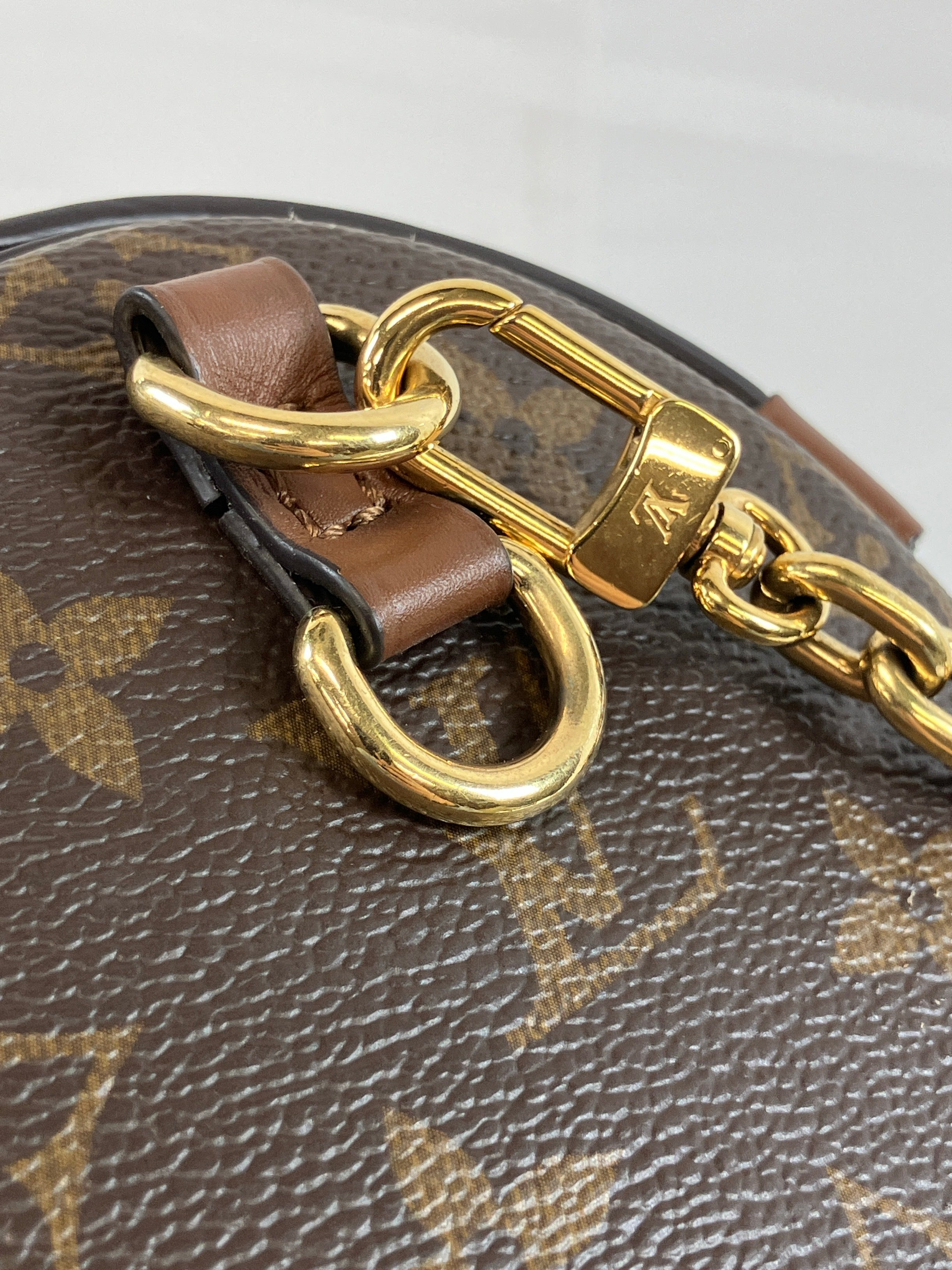 LOUIS VUITTON ルイヴィトン　ショルダーバッグ　ハンドバッグ　M57835　パピヨン　トランク