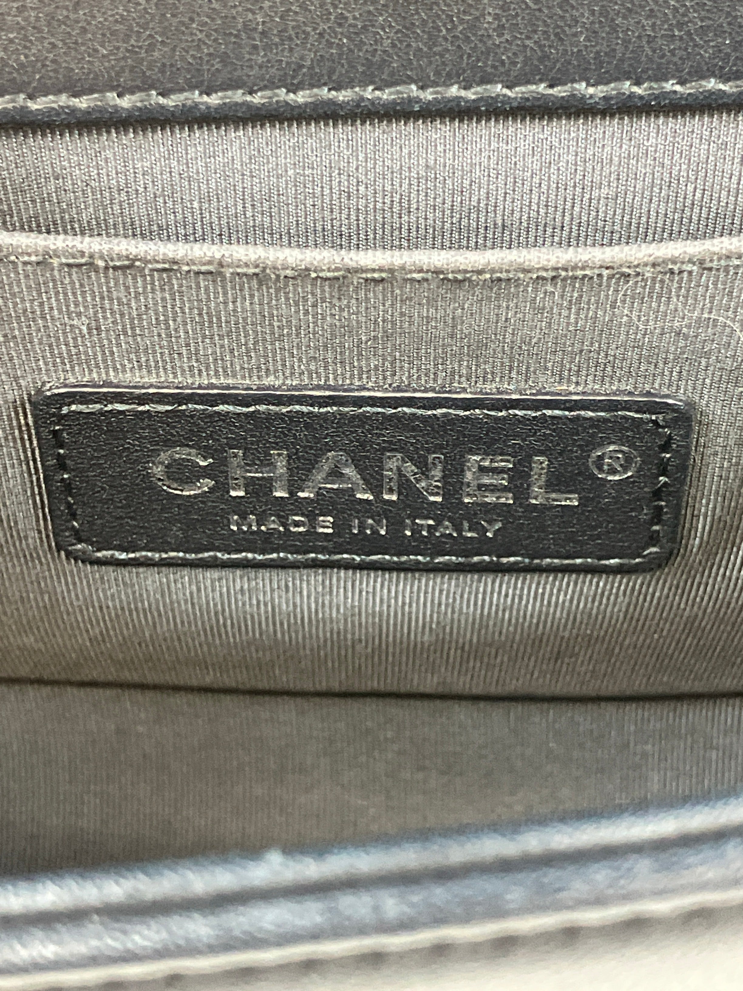 BOYCHANEL　ボーイシャネル　ショルダーバッグ　キャビアスキン　ココマーク　チェーン