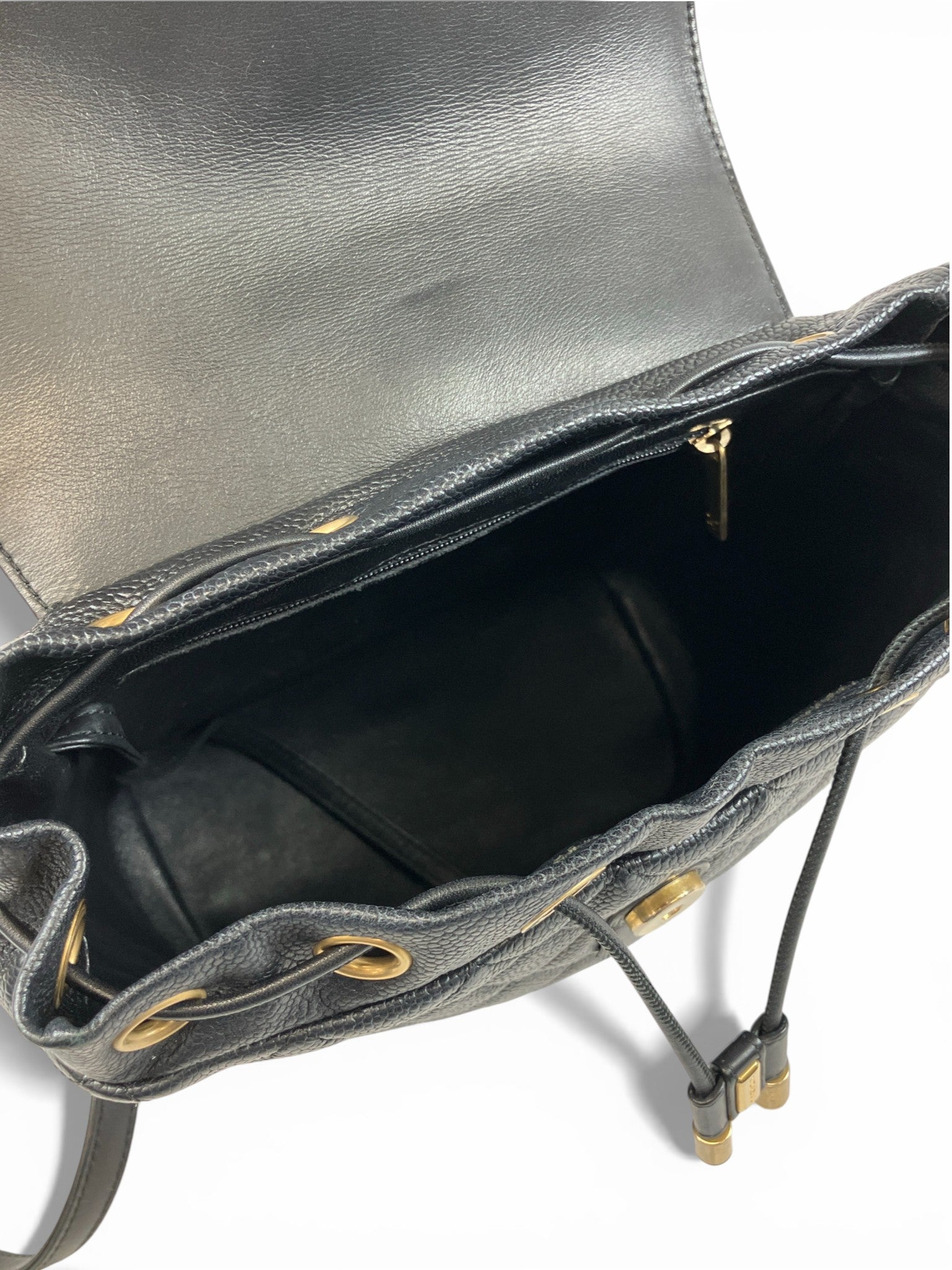 CHANEL　リュックサック　バックパック　CCフィリグリー　キャビアスキン　ココマーク　マトラッセ