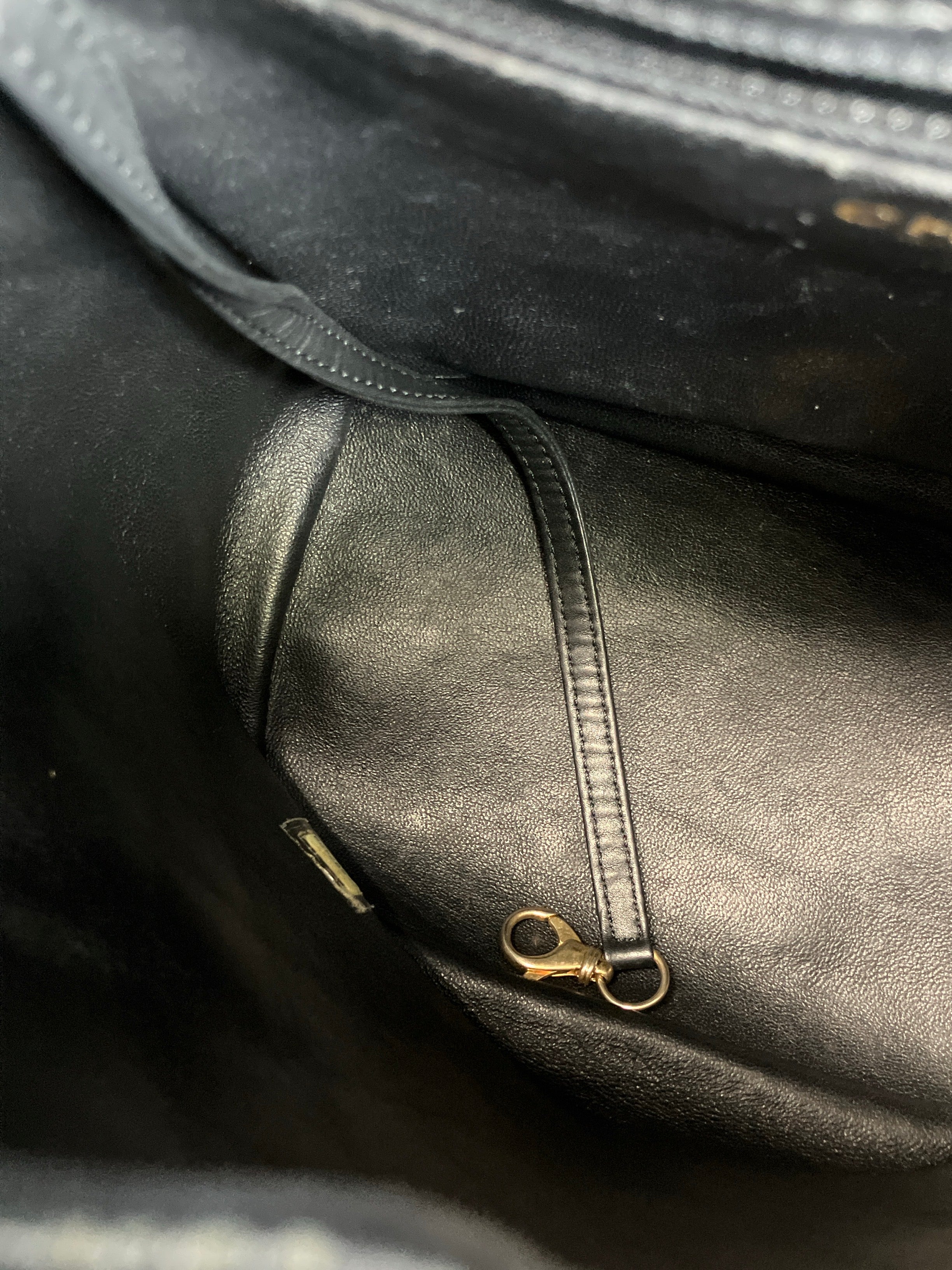 CHANEL　リュックサック　バックパック　CCフィリグリー　キャビアスキン　ココマーク　マトラッセ