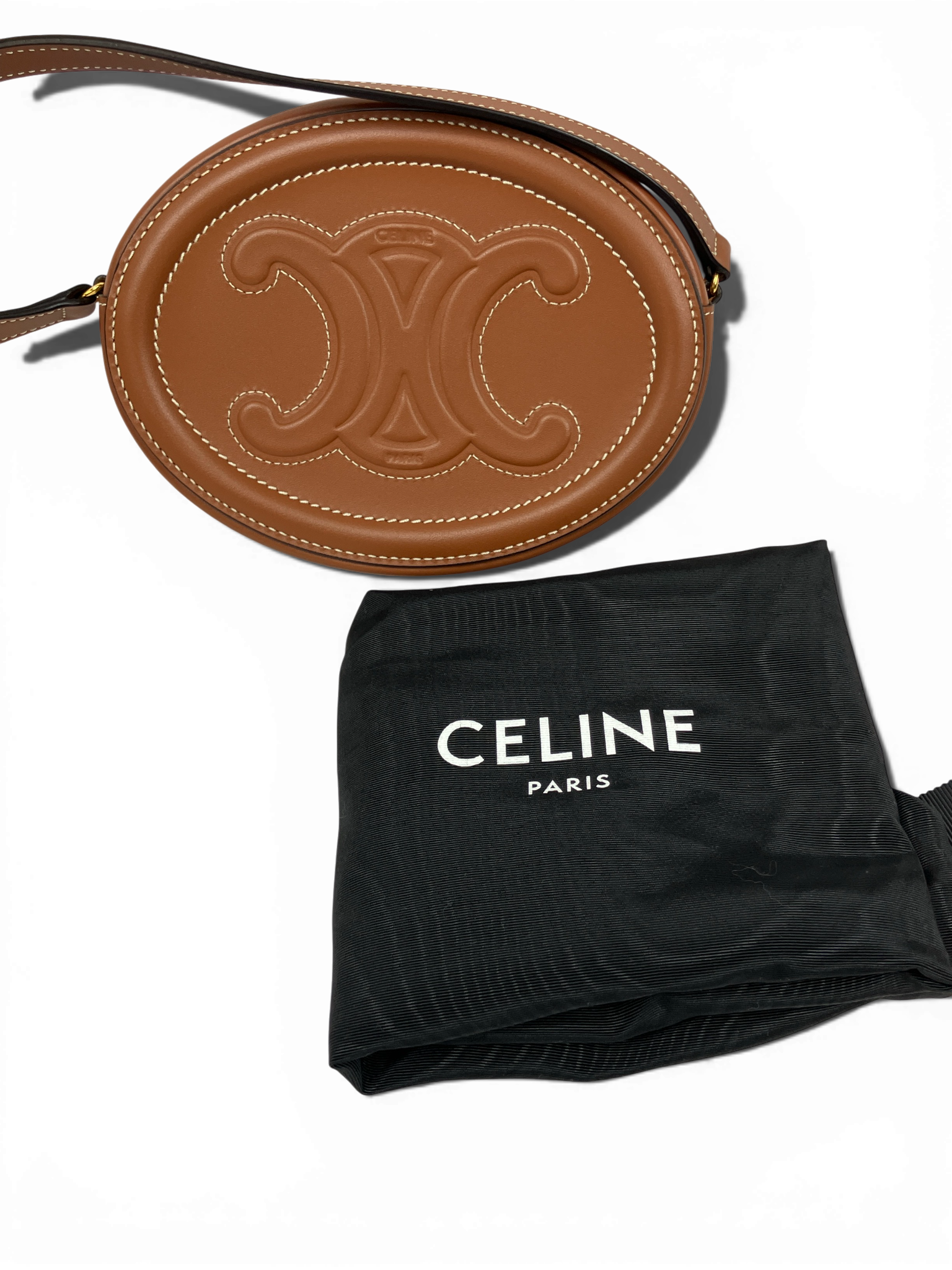 CELINE　ショルダーバッグ　オーバルパース　キュイル　トリオンフ　タン　カーフレザー