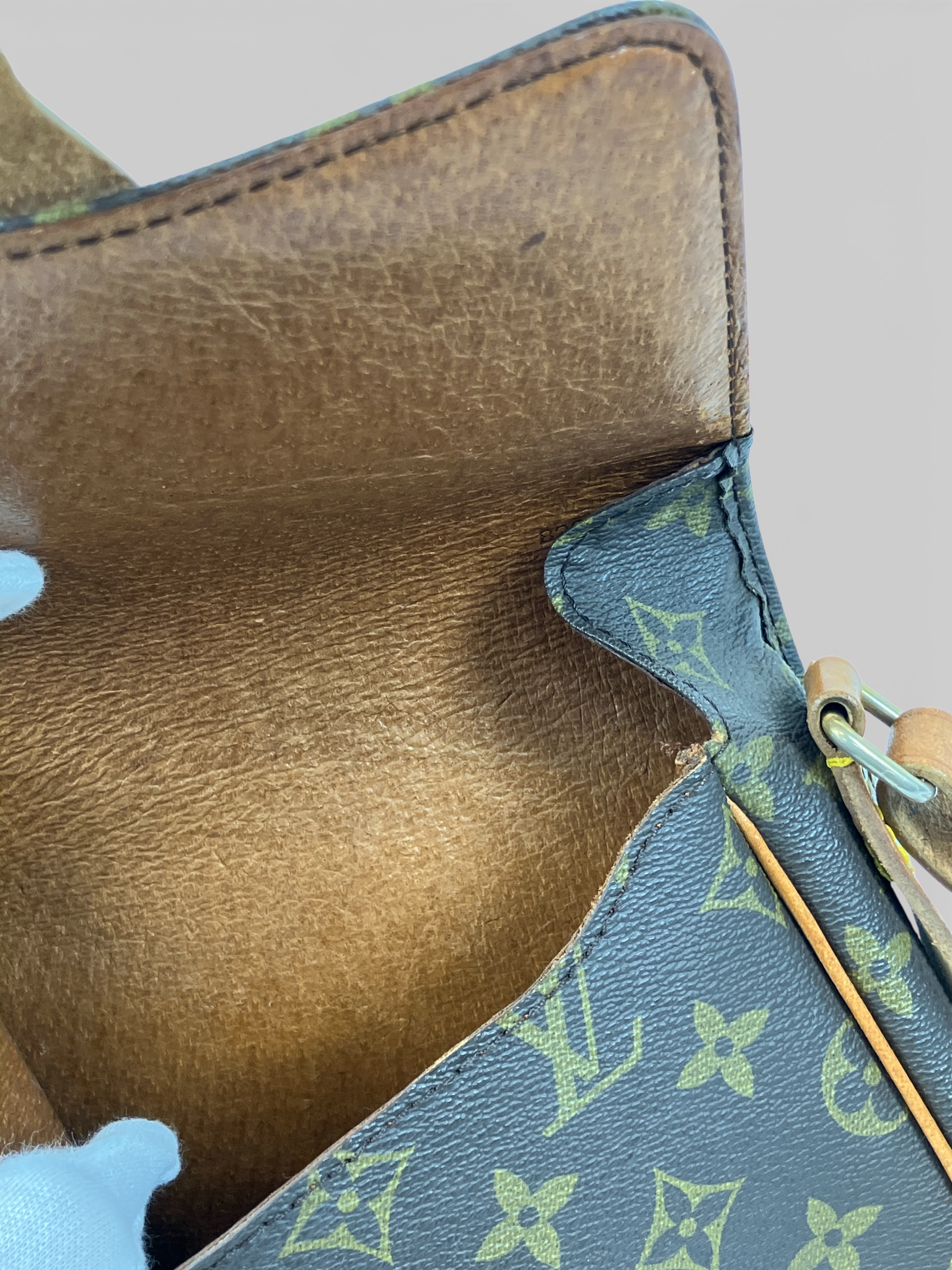 LOUIS VUITTON　ルイヴィトン　カルトシエールPM　モノグラム　ショルダーバッグ　M51254