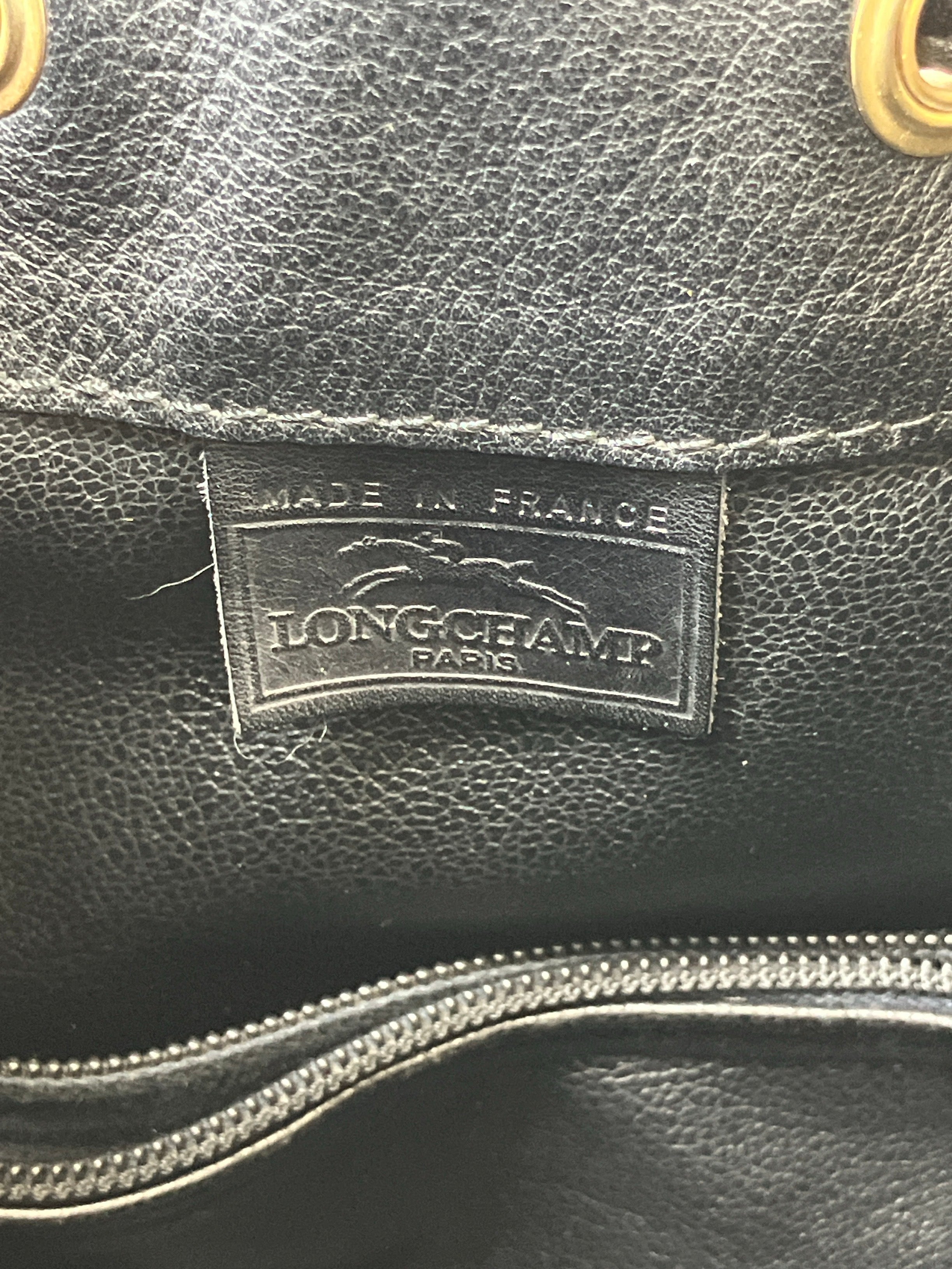 LONGCHAMP　ロンシャン　ショルダーバッグ　巾着　レザー　ブラック