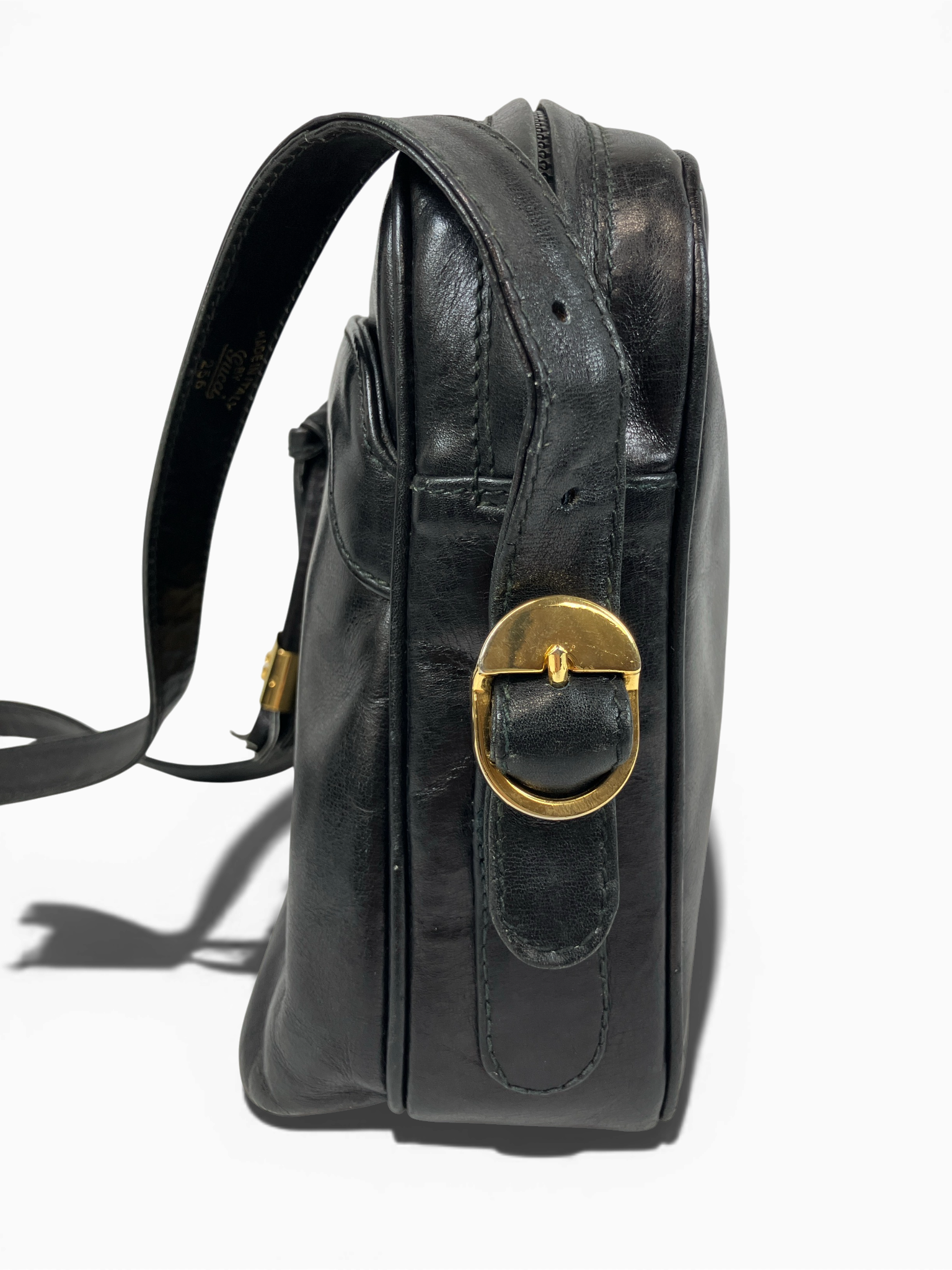 GUCCI グッチ オールドグッチ ヴィンテージ ショルダーバッグ ブラック OLD GUCCI オールドグッチ ショルダーバッグ ブラック タッセル