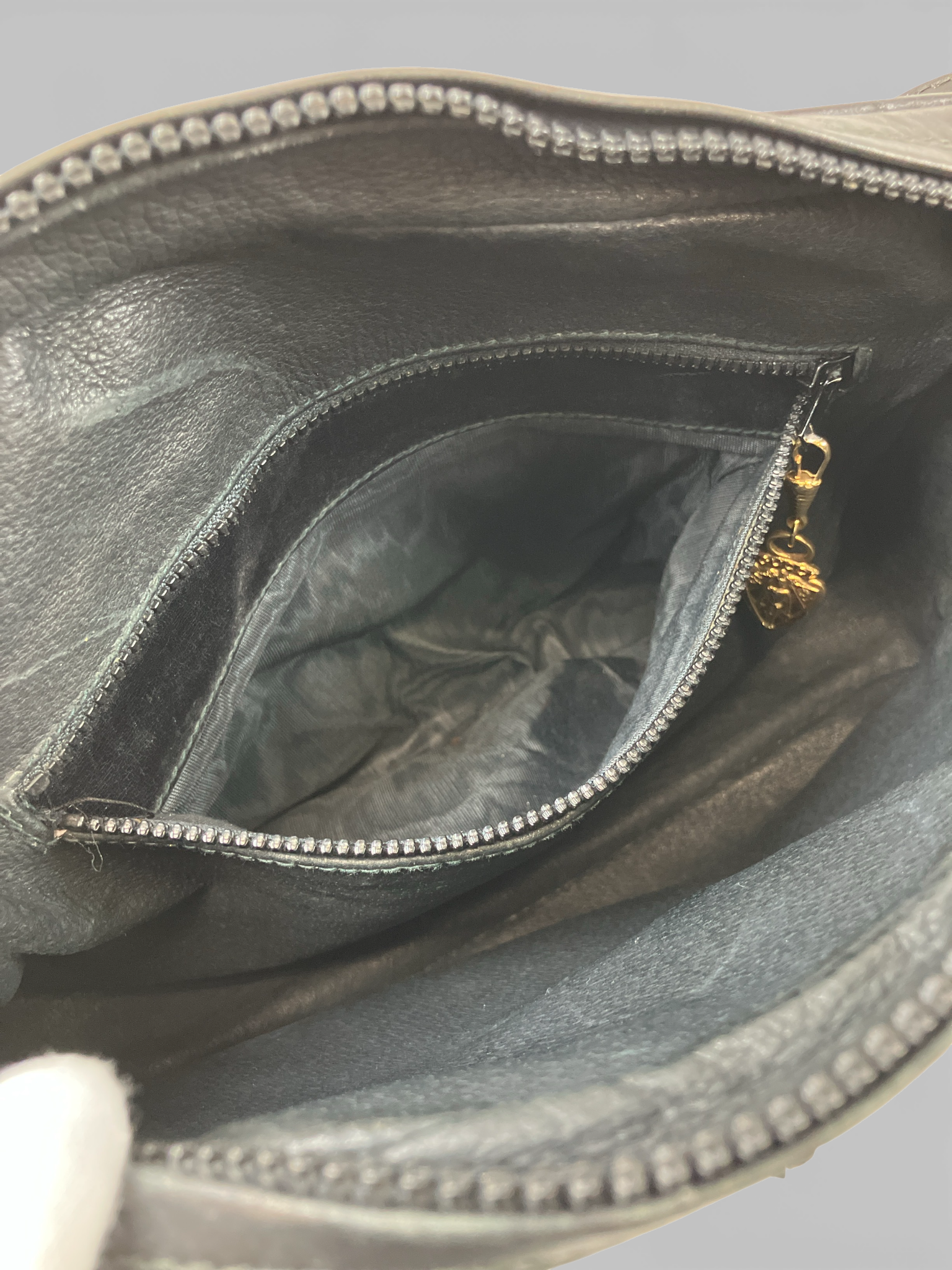 OLD GUCCI オールドグッチ ショルダーバッグ ブラック タッセル